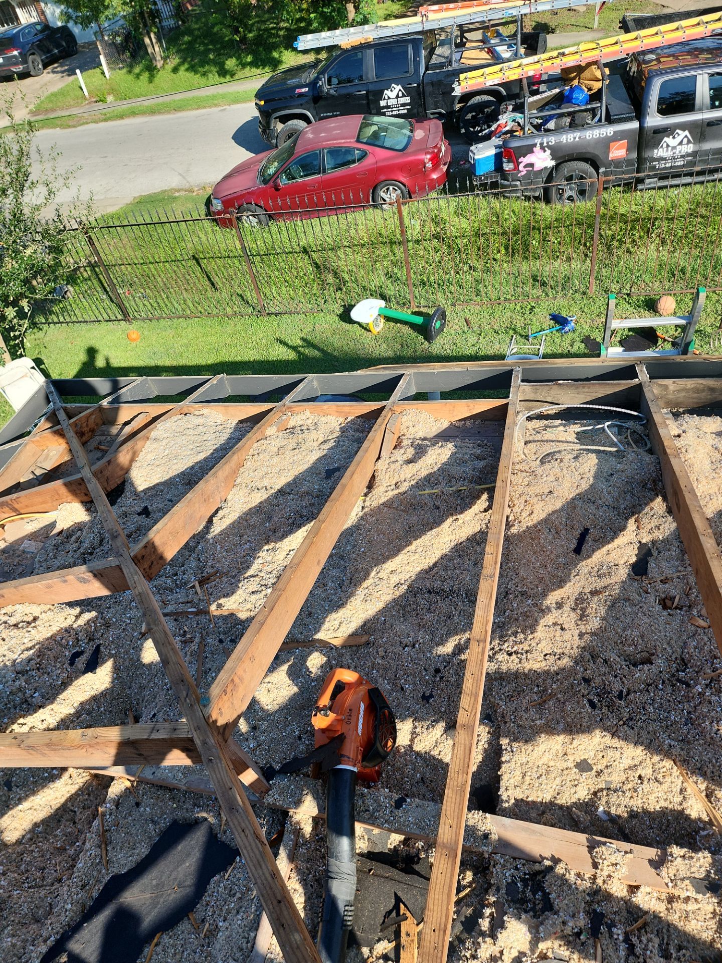 Residential Roofing Installation using Owen's Corning Duration (Lifetime) Shingles by Roof Repair Company