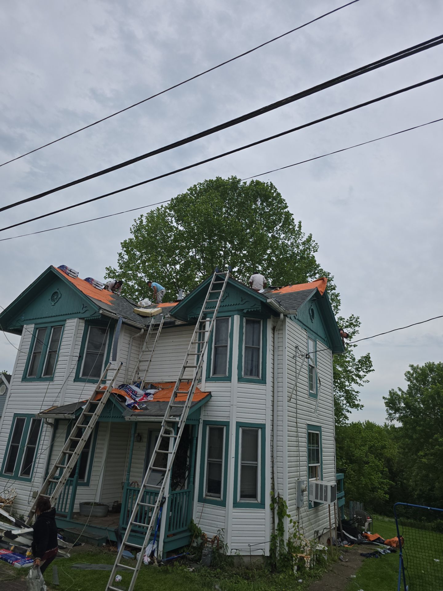 Residential Roofing Installation using GAF Timberline HDZ Williamsburg Slate by Rainstoppers Roofing