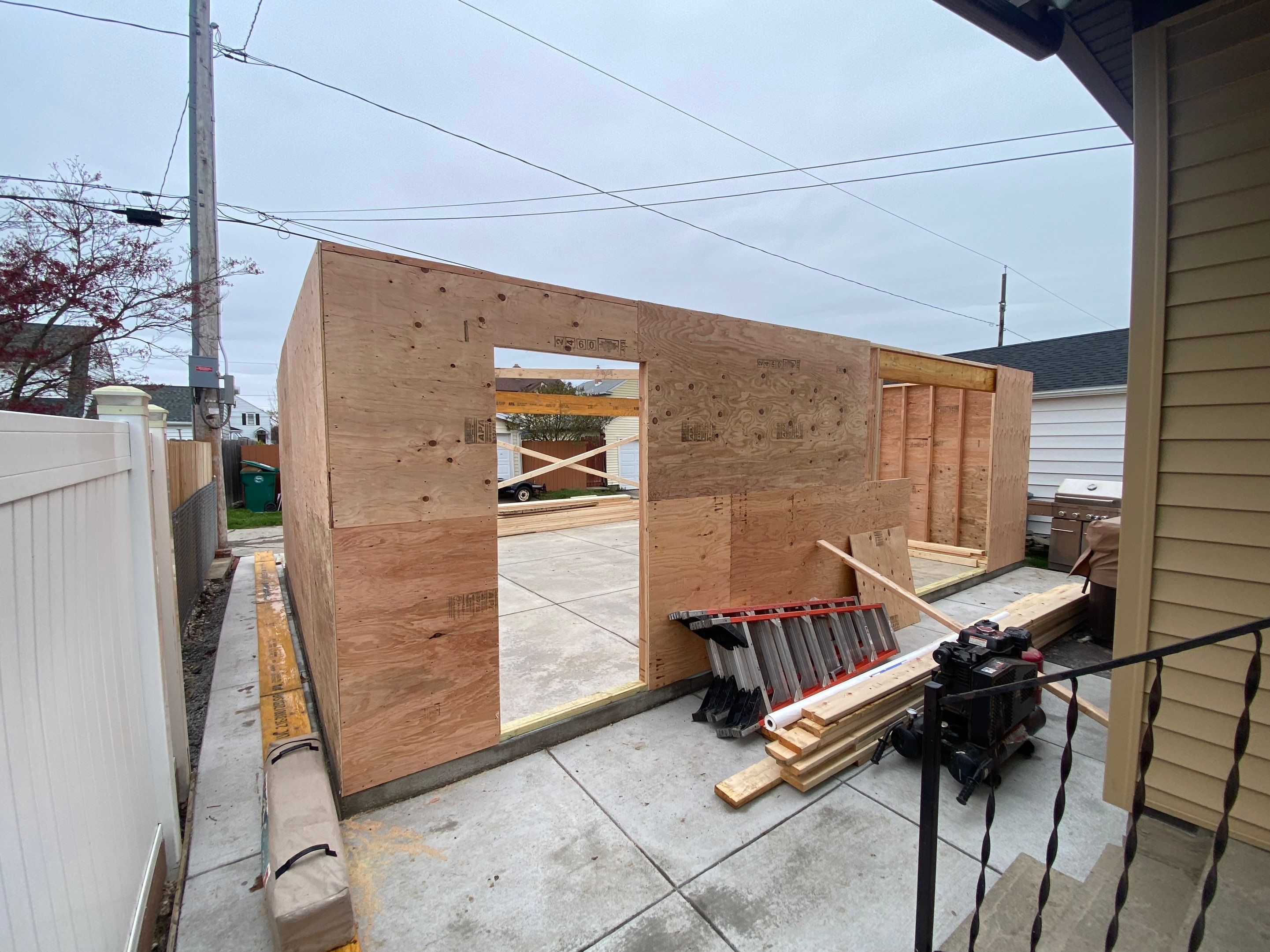 Garage by Ivy Lea Construction