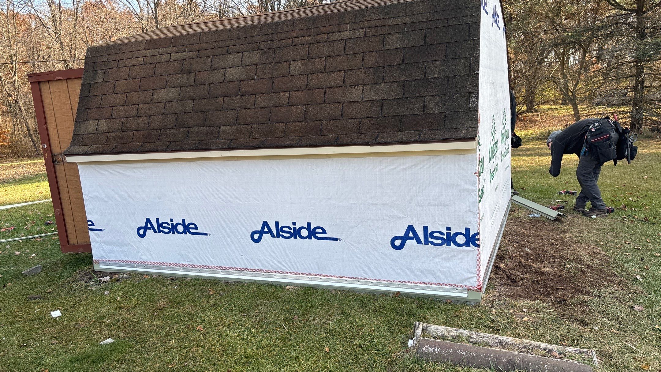 Roof Replacement using Owens Corning Sand Castle and Siding Replacement using Odyssey Plus D4" Wood Grain by 180 Contractors