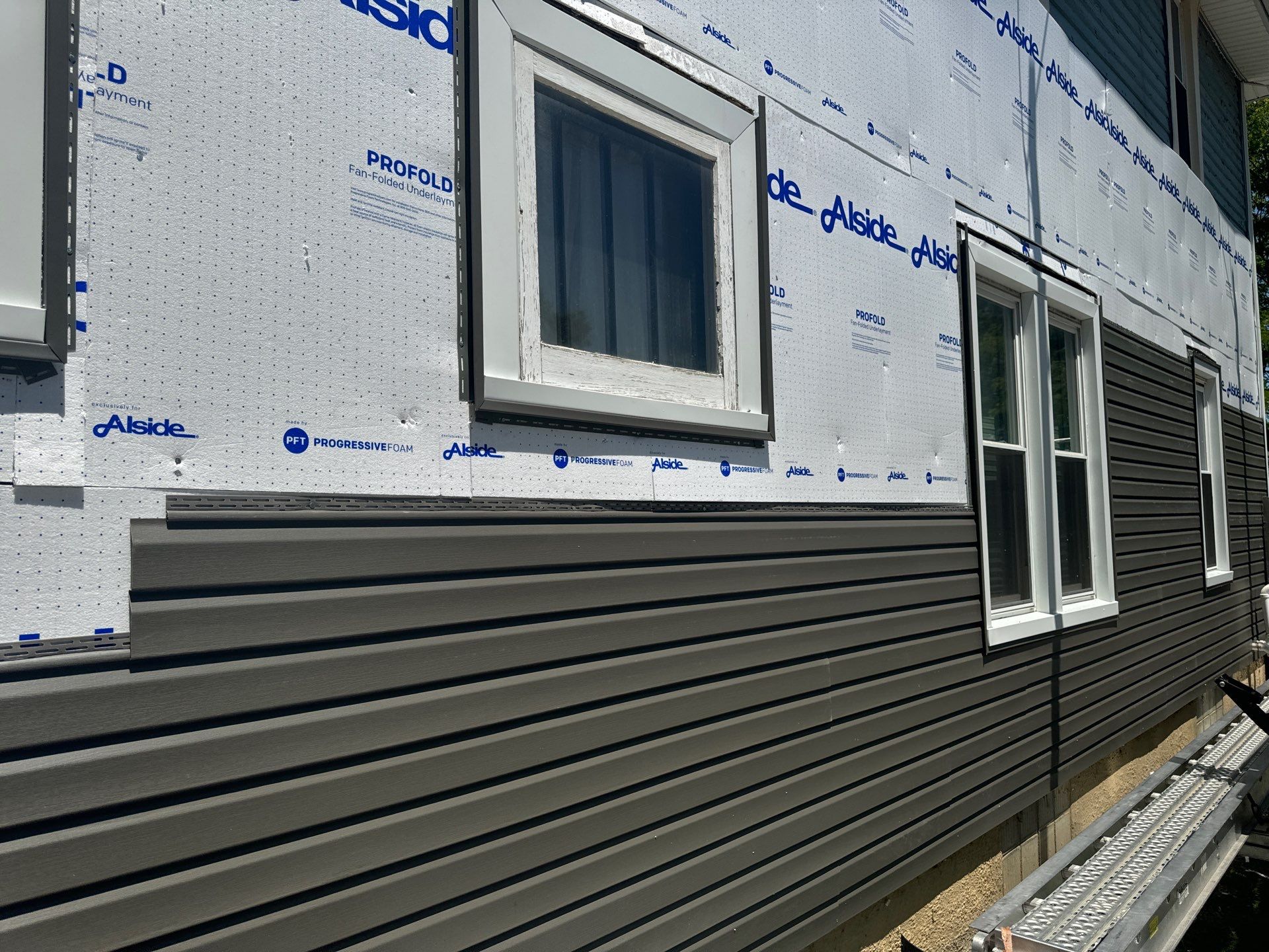 Roof and Siding Replacement by Homestyle in Lorain by Homestyle Home Improvements (HHI)