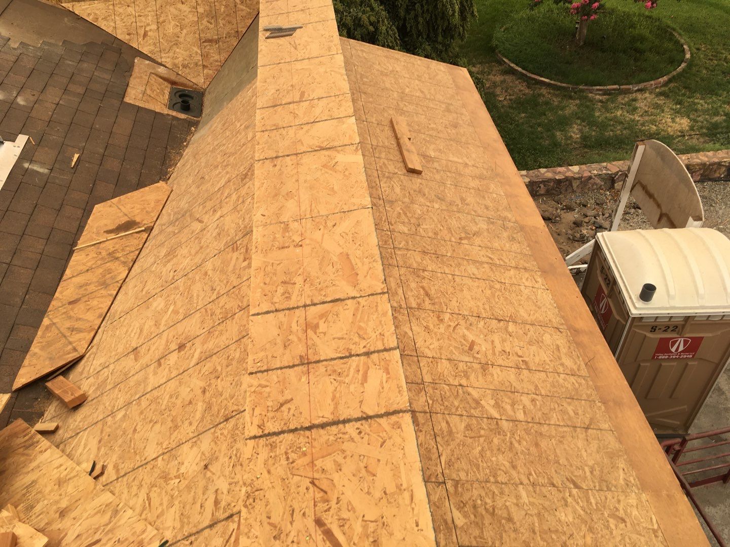 Spray foam and coatings using Conklin Benchmark/PUMA XL coatings and spray foam by Straight Edge Roofing Inc