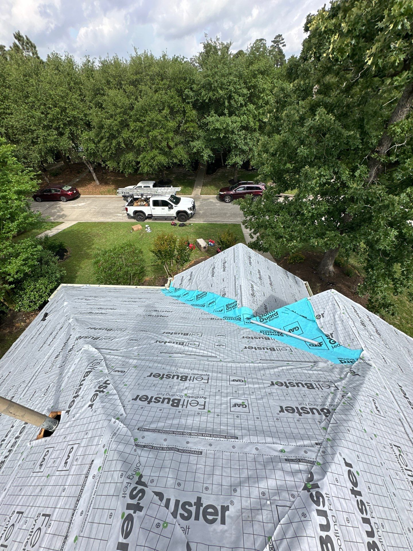 Roof Replacement in Sterling Ridge, Spring TX by Roof Repair Company