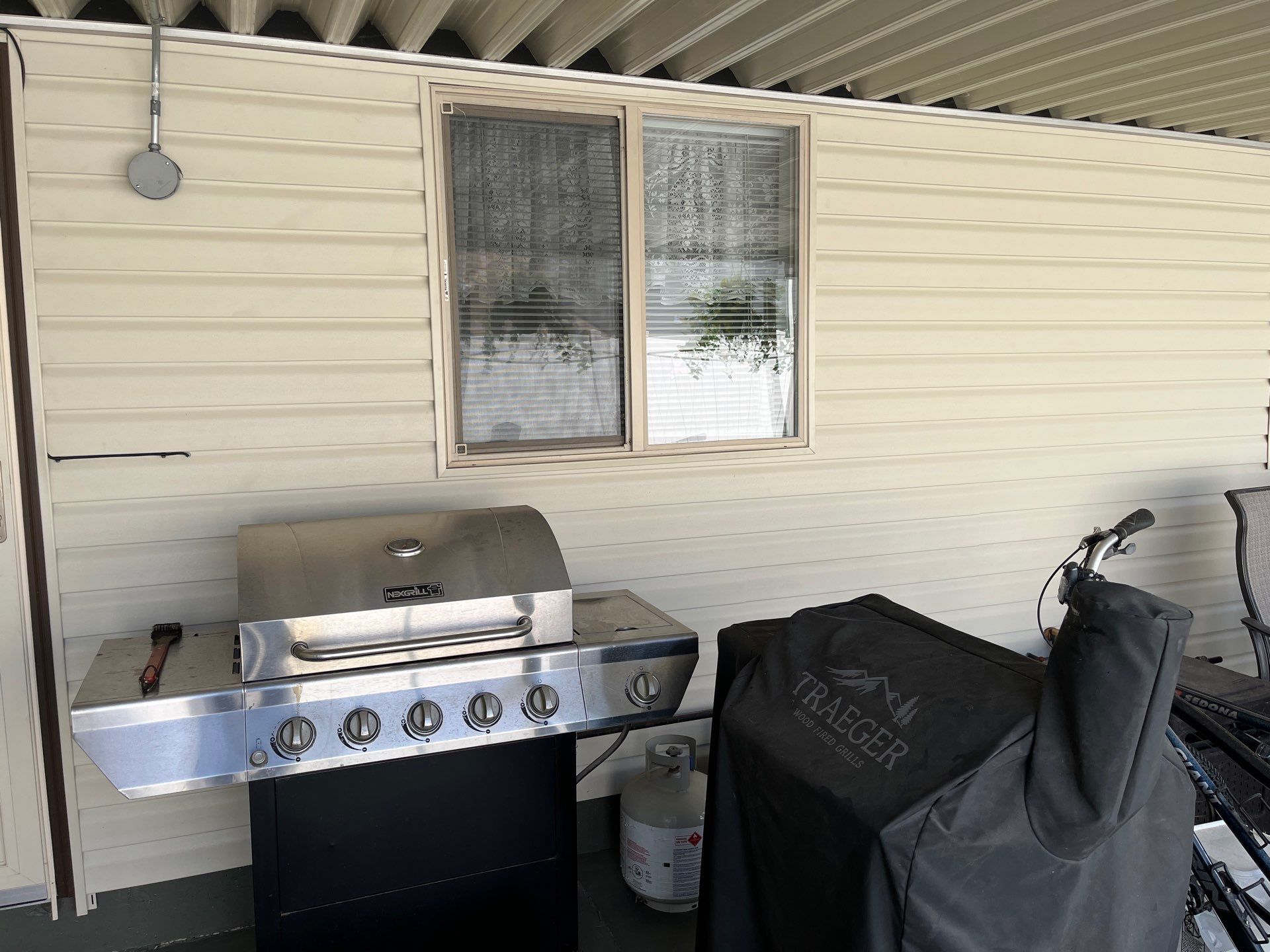 Salt Lake City | Precision Vinyl Replacement | Almond by Ideal Siding Utah