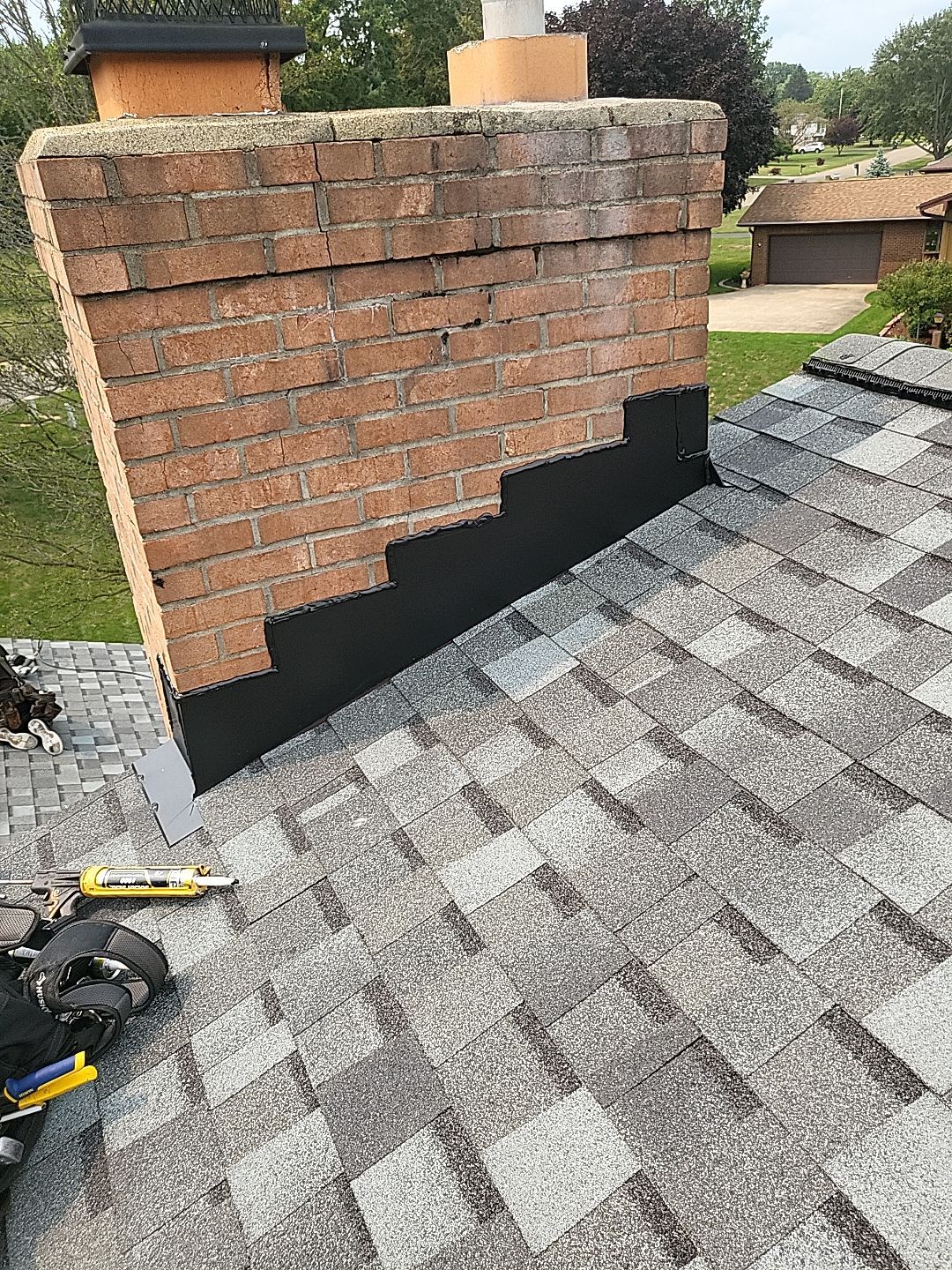 ATLAS PINNACLE COLOR: COASTAL GRANITE by Eagle Eye Roofing