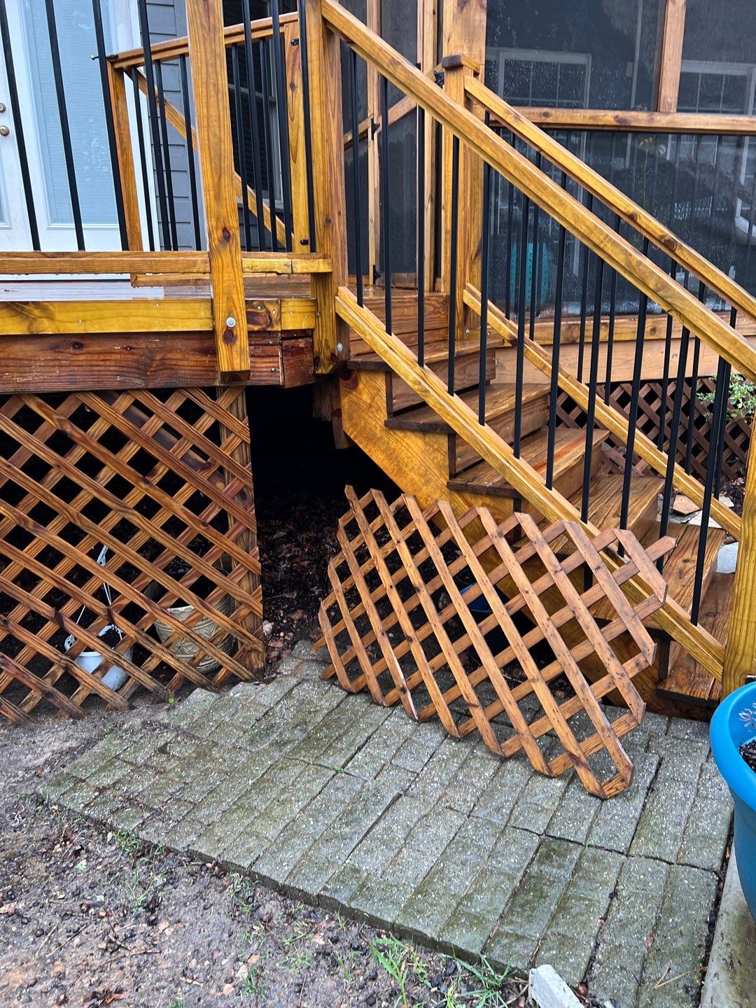 Coated Deck using Wood Sealant by DuraSeal