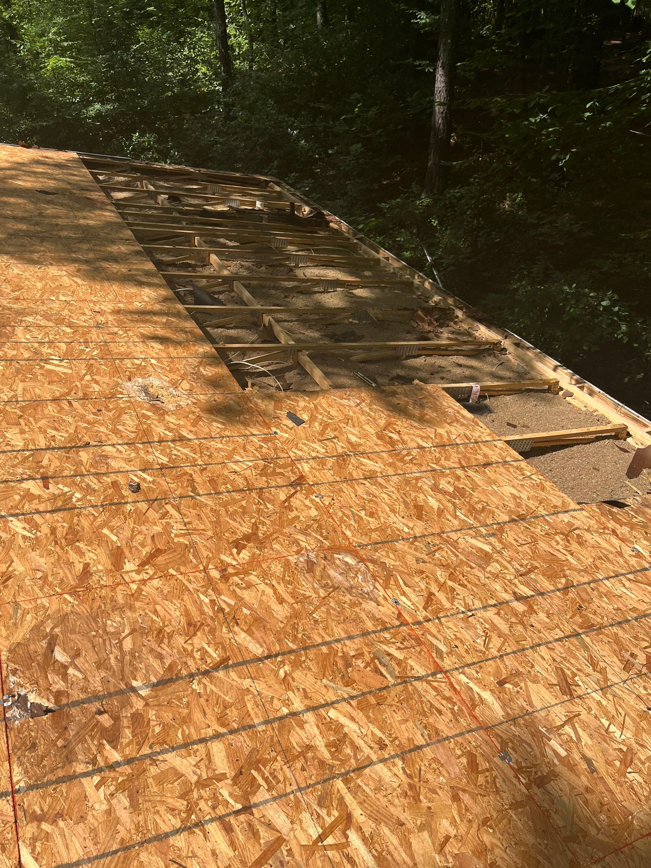 Hot Springs Manufactured Home Roof Replacement and Decking Repair by Temple Roofing and Exteriors