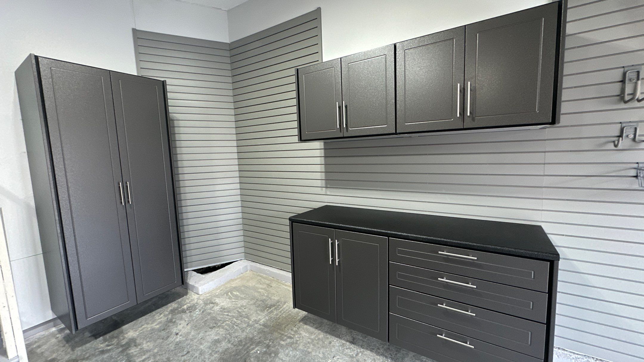Jeff B got a beautiful combination of Cabinets and Slatwall by Banner Garage