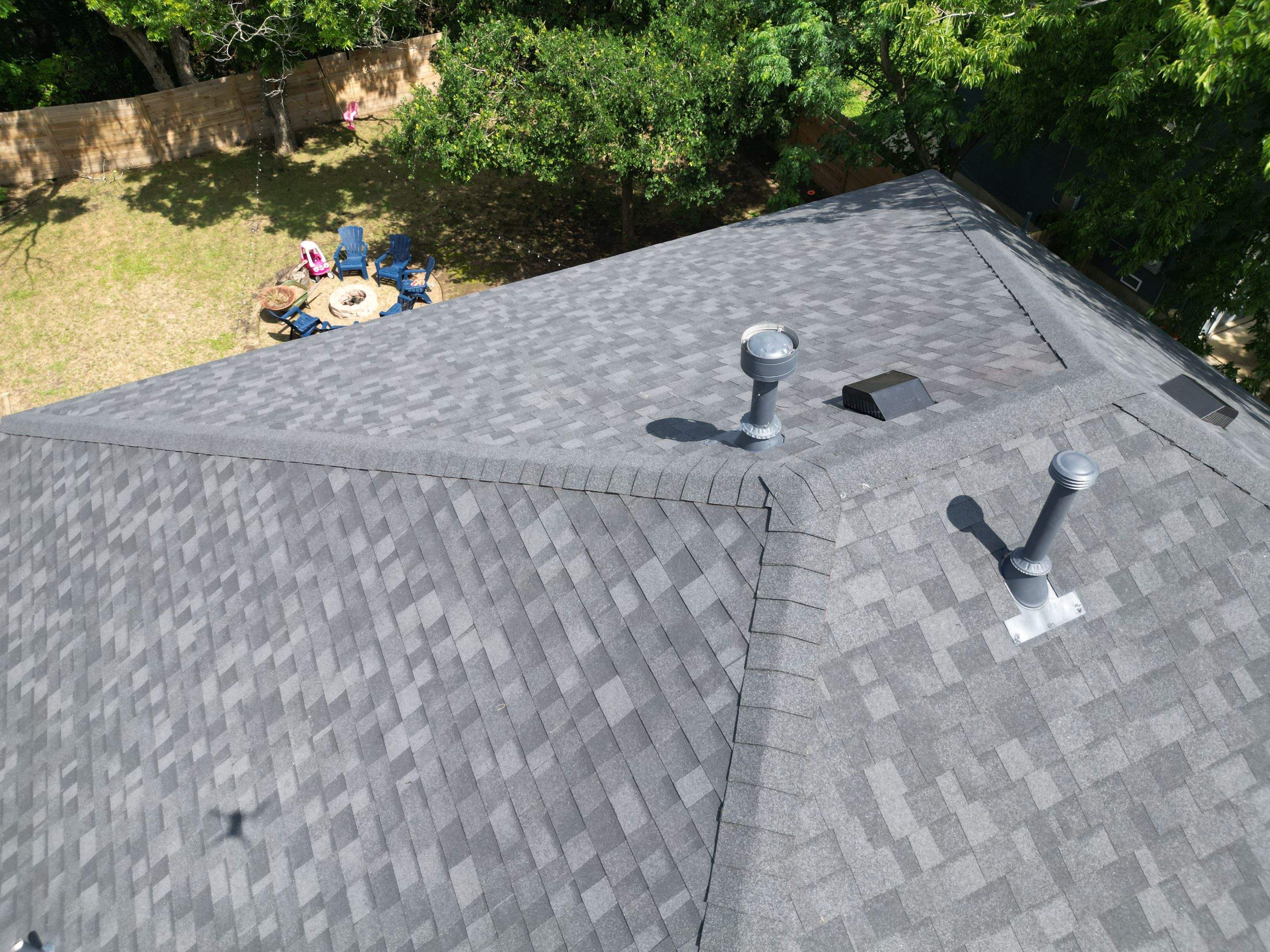 Onyx Black - Owens Corning TruDefinition Duration by RoofsOnly.com