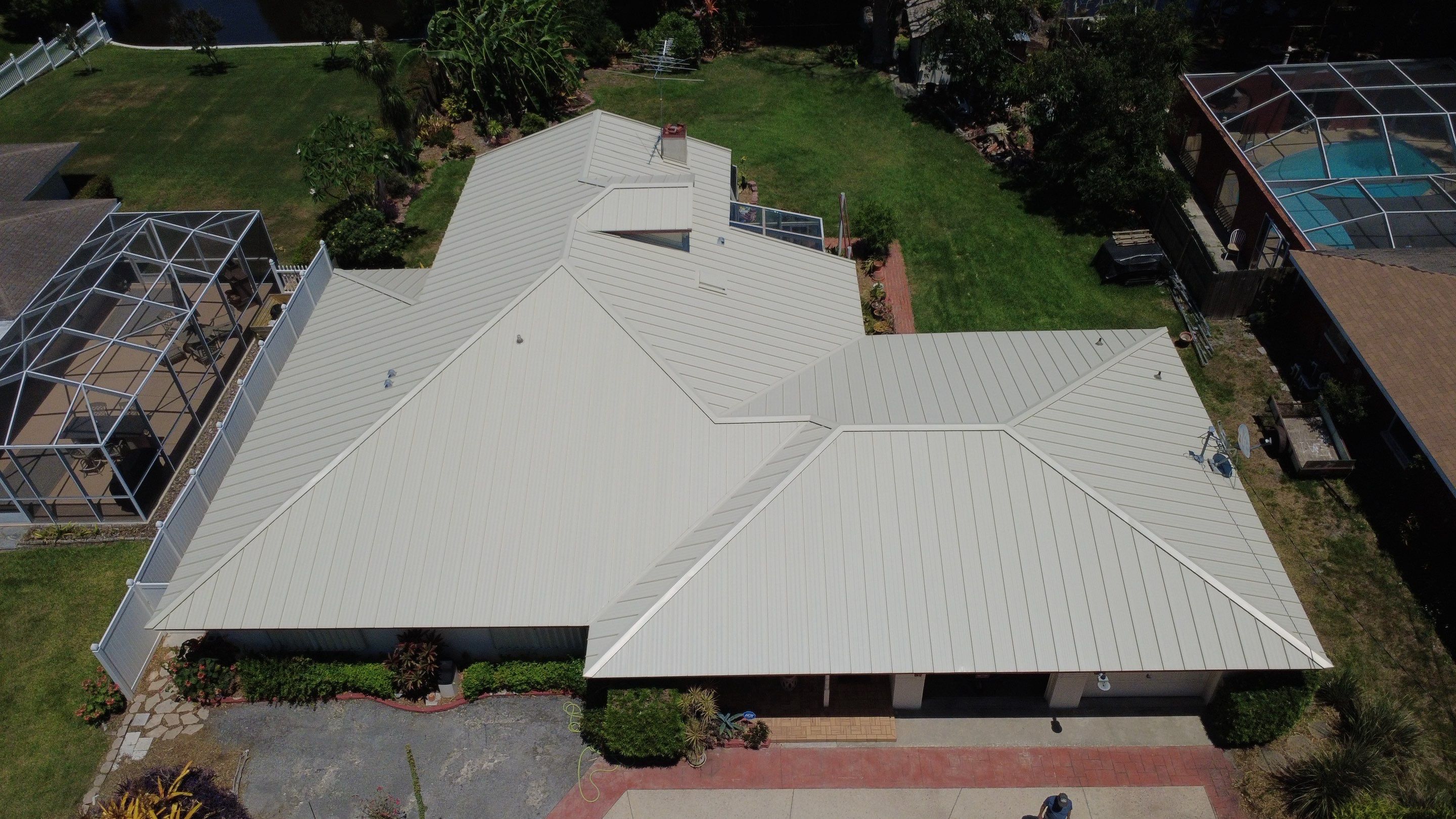 Roof replacement in Clearwater, FL by Steadfast Roofing 