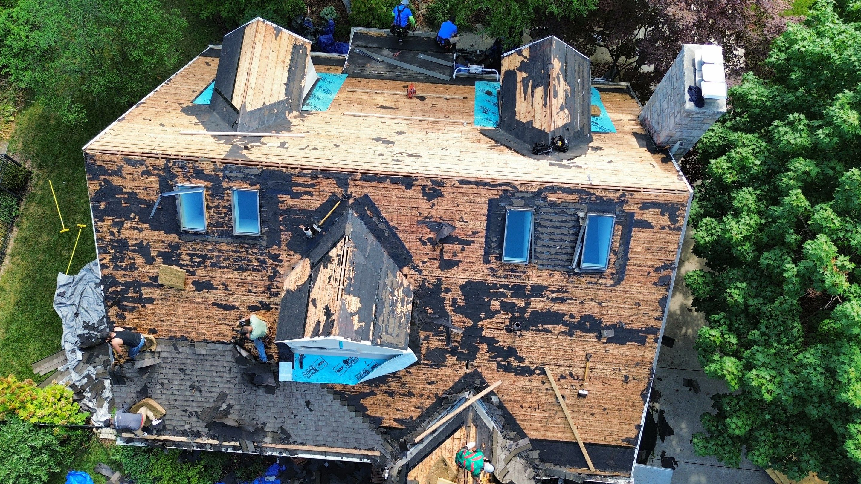 Residential Roofing Installation using Timberline HDZ Shingles - Weathered Wood by RoofX 
