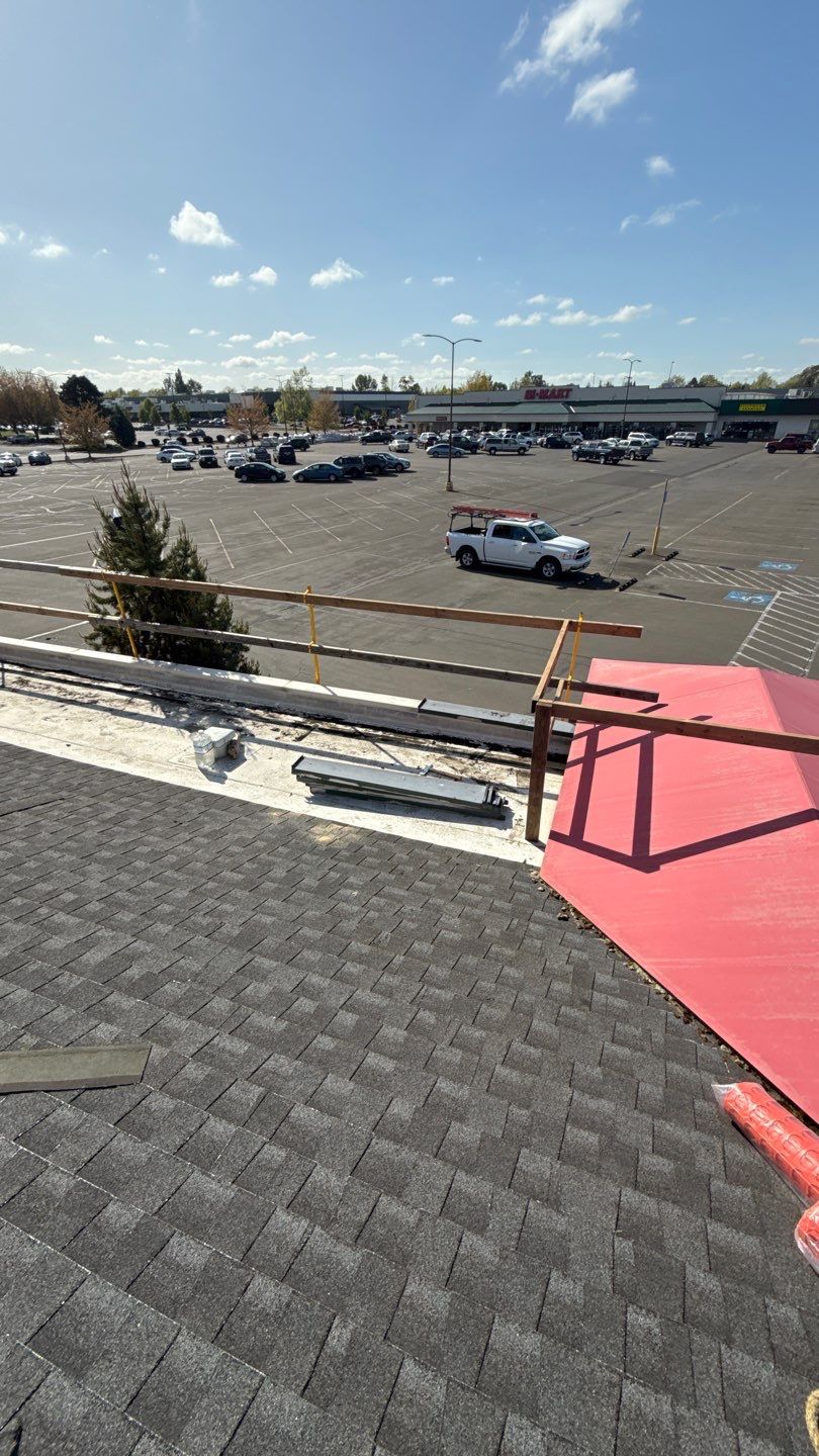 Granite Black Sizzler Albany Oregon Roof Replacement by Orezona Building & Roofing Company, Inc.