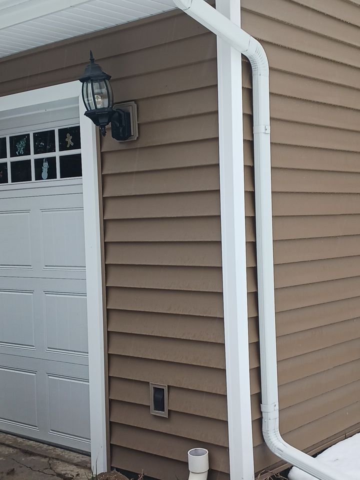Siding Replacement using CertainTeed Monogram D5 Clapboard by 180 Contractors
