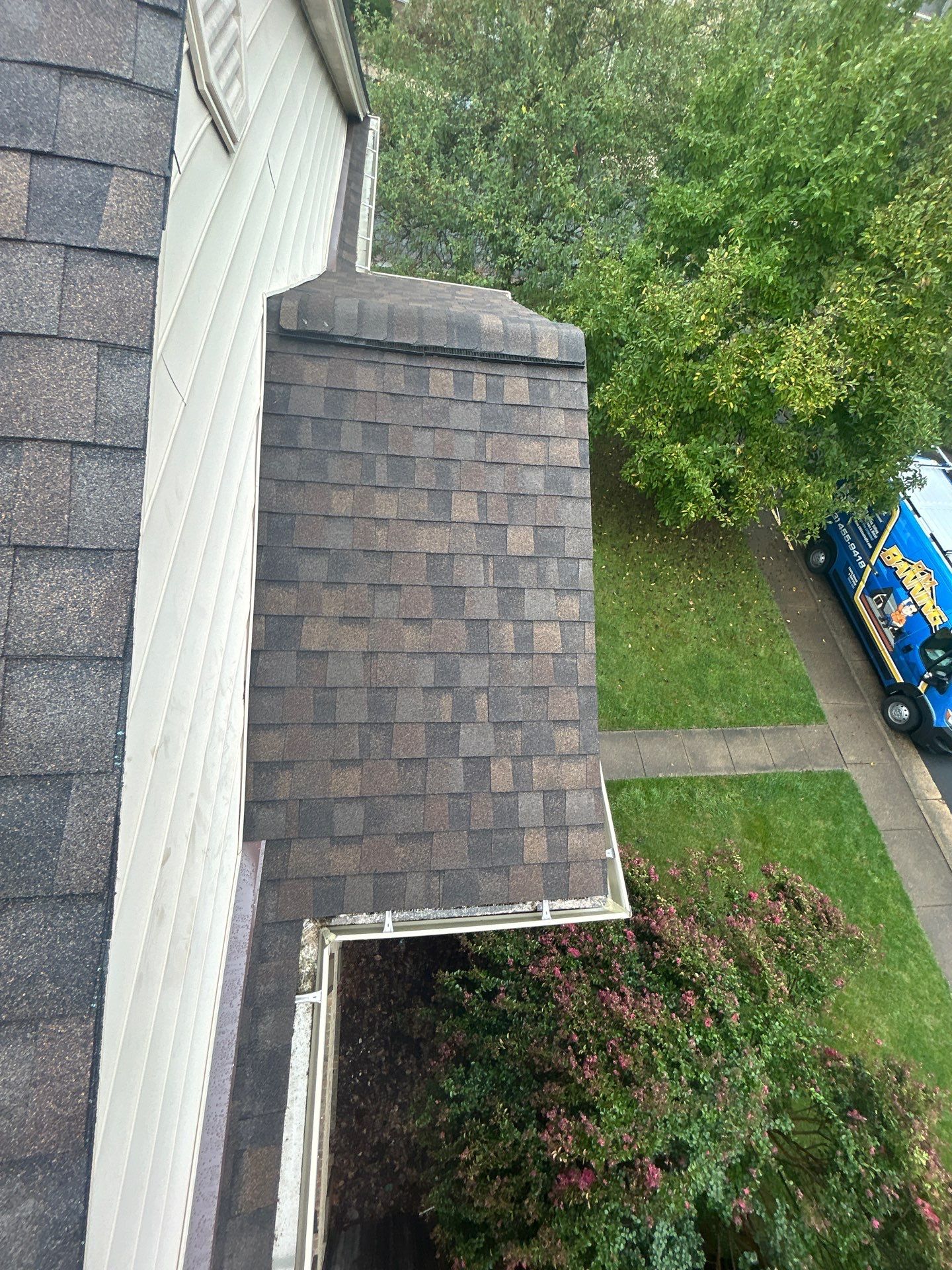 Springfield: Roof Replacement with Landmark Pro Designer Shingles in Max Def Shenandoah by RM Banning, Inc.