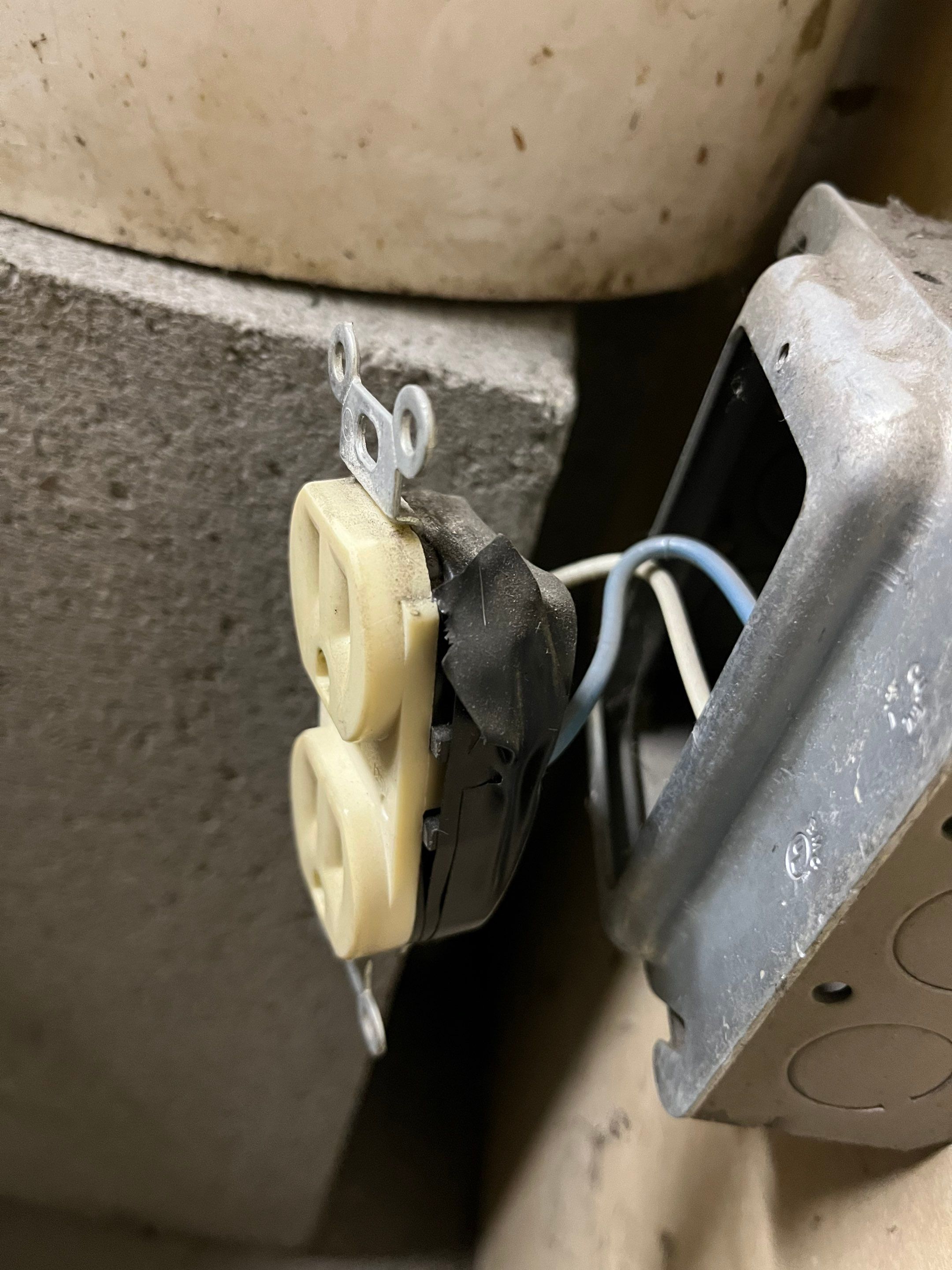 HOA Community Condo by Aztec Electric LLC