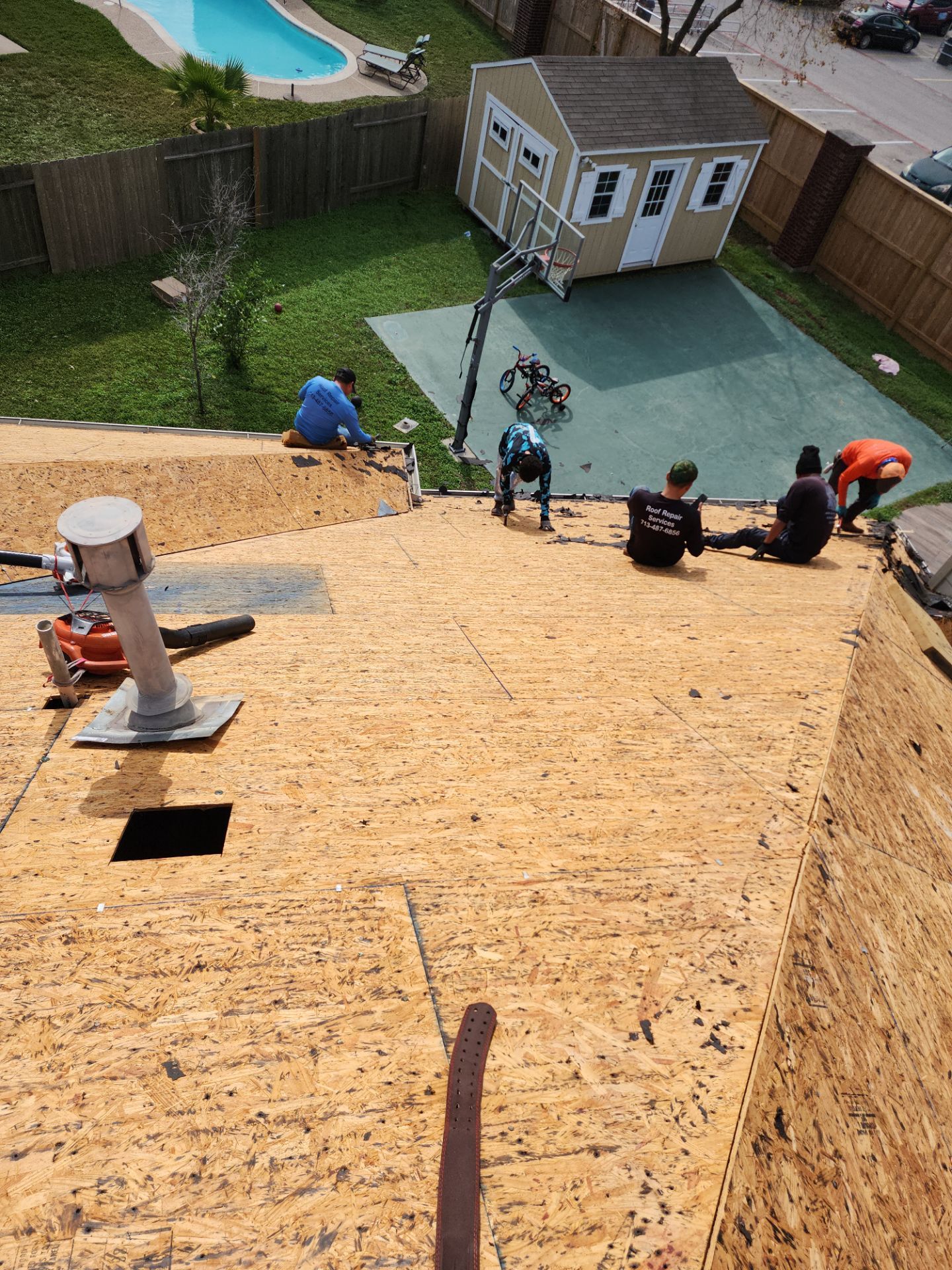 Roof Replacement Houston by Roof Repair Company