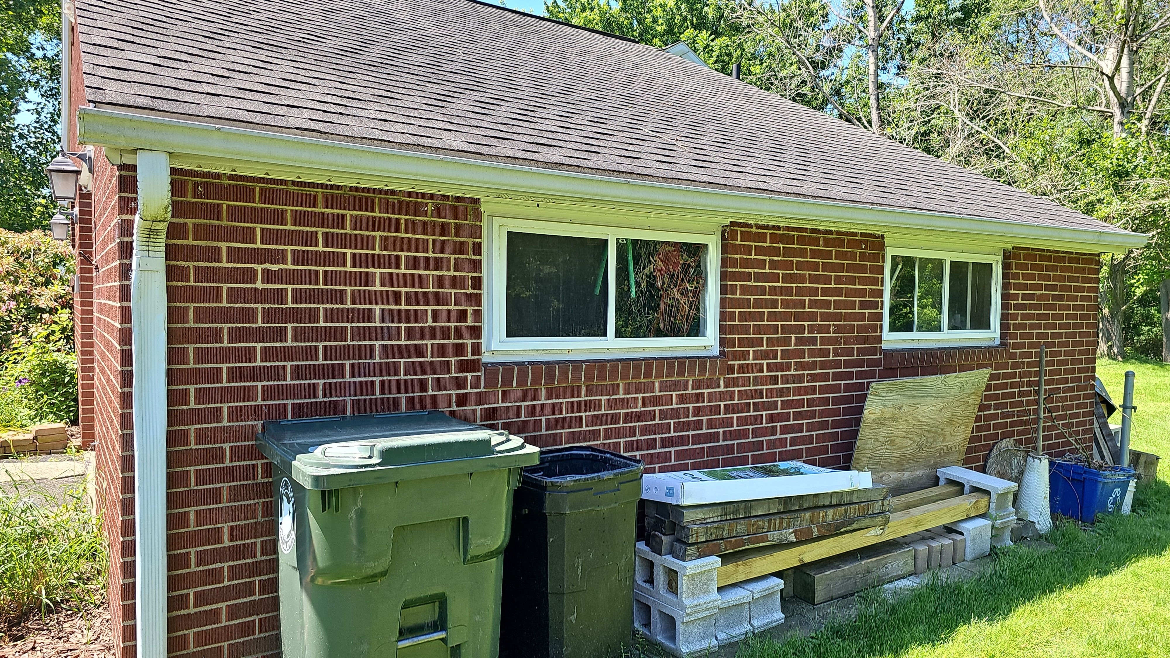 Atlas Pinnacle, Color, Oyster Shell, Drip Edge, Color, White by Eagle Eye Roofing