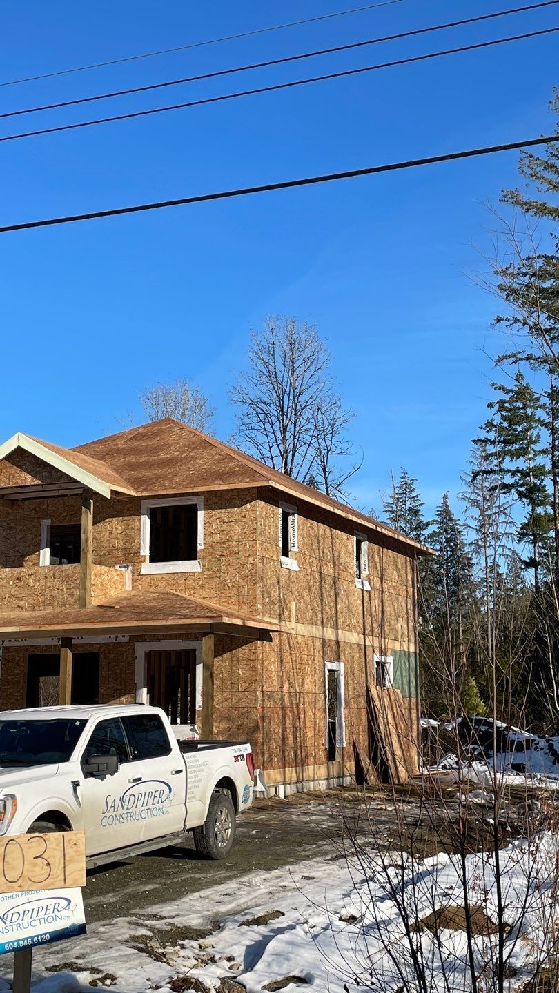 Residential Roofing Installation using OC Oakridge shingles by Top Notch Roofing Inc