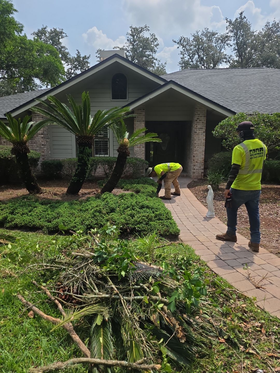 Deerwood Resident | Clean-Up & Mulch Install by ProGreen Services