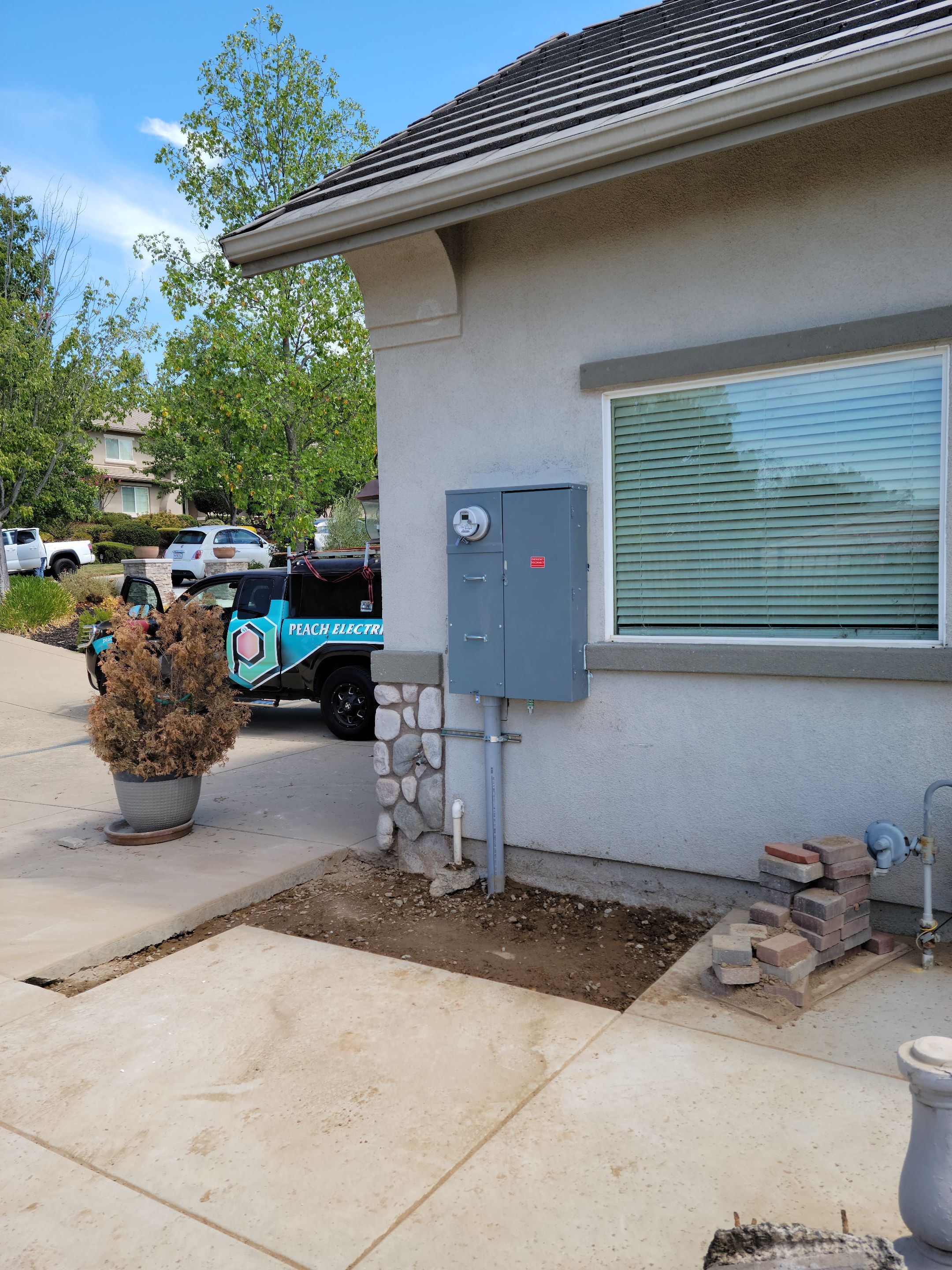 400a meter/main upgrade for Solar/EV's by Peach Electric Inc