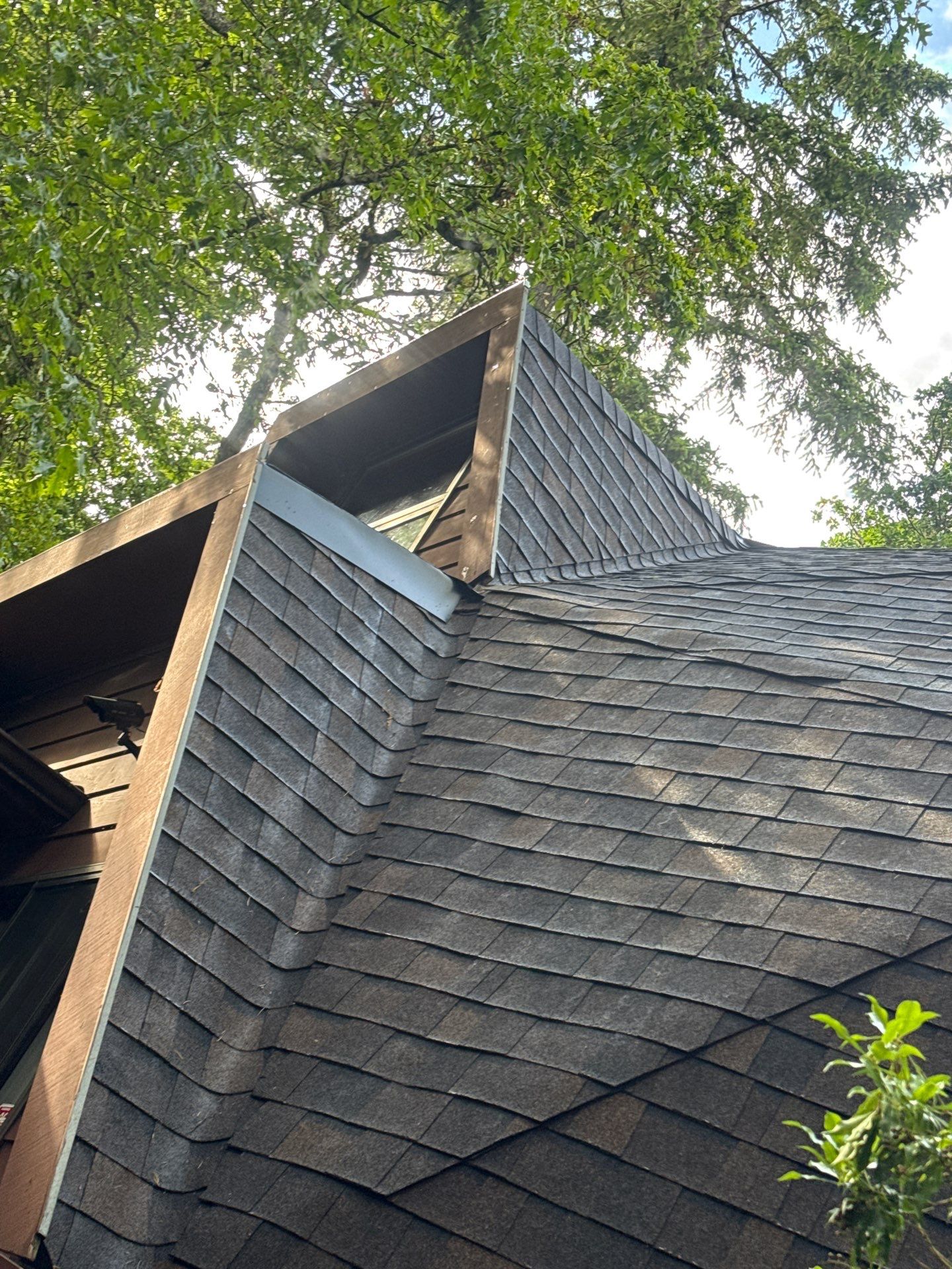 Residential Shingle Dome Roof Installation – Eugene, OR by BEST Roofing & Waterproofing