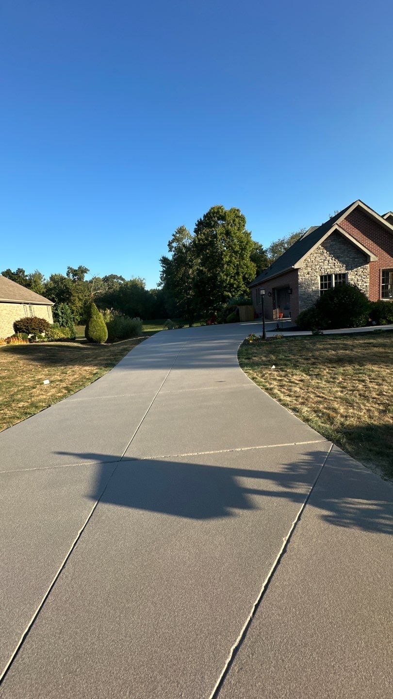 Driveway + Garage + Walkway Project in Meridian by Floors in a Day, Inc