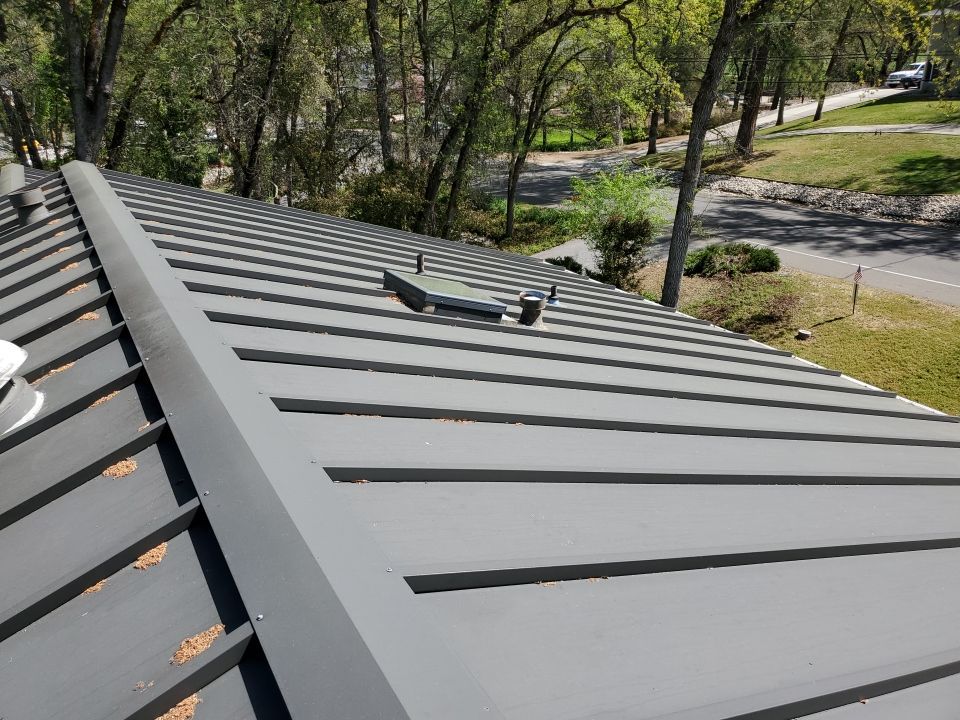 Solar Panel Installation using Solar Panels by Byers Enterprises 