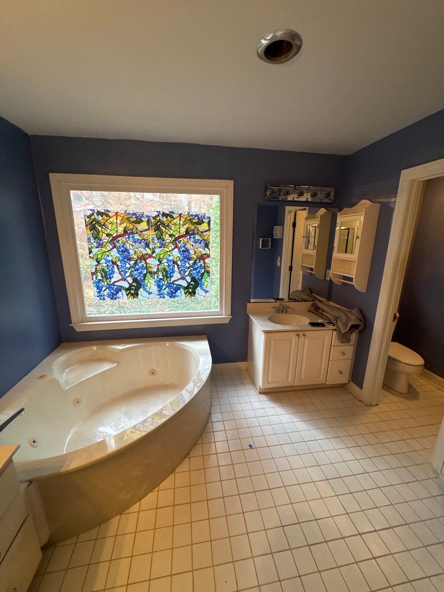 Master bathroom renovation by Prudencio