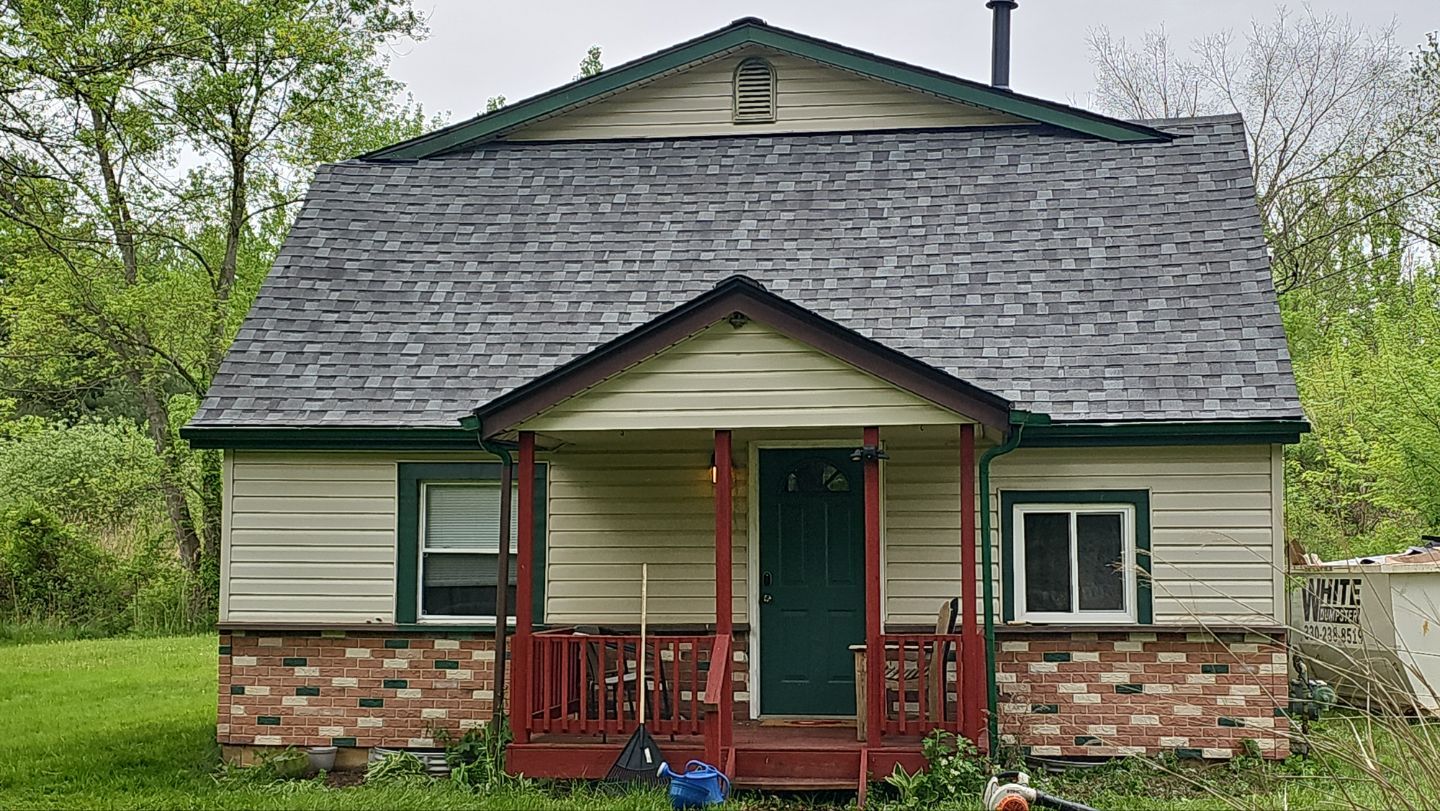 Atlas Pinnacle, Color, Coastal Granite, Drip Edge, Color, Black by Eagle Eye Roofing