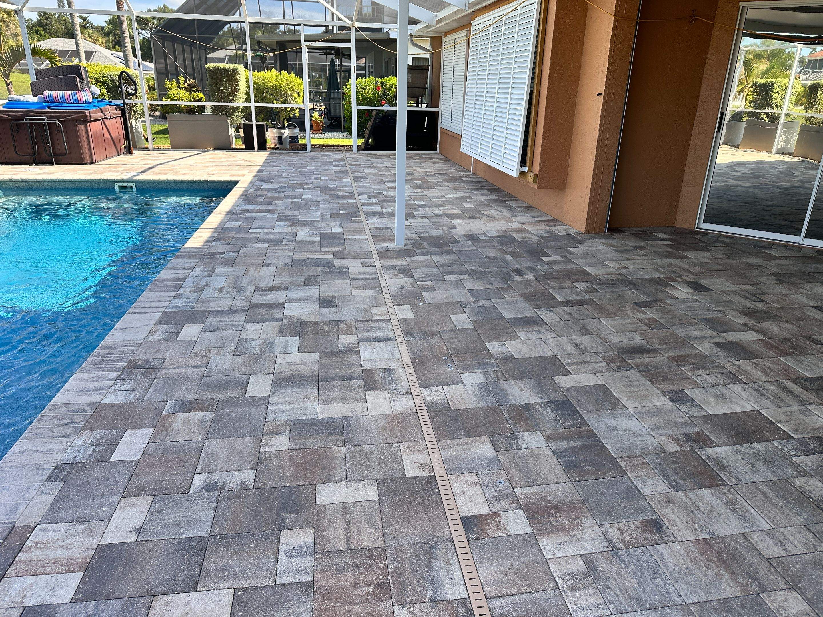Sun City Center Paver Sealing for Pool Deck and Driveway by Supreme Paver Experts