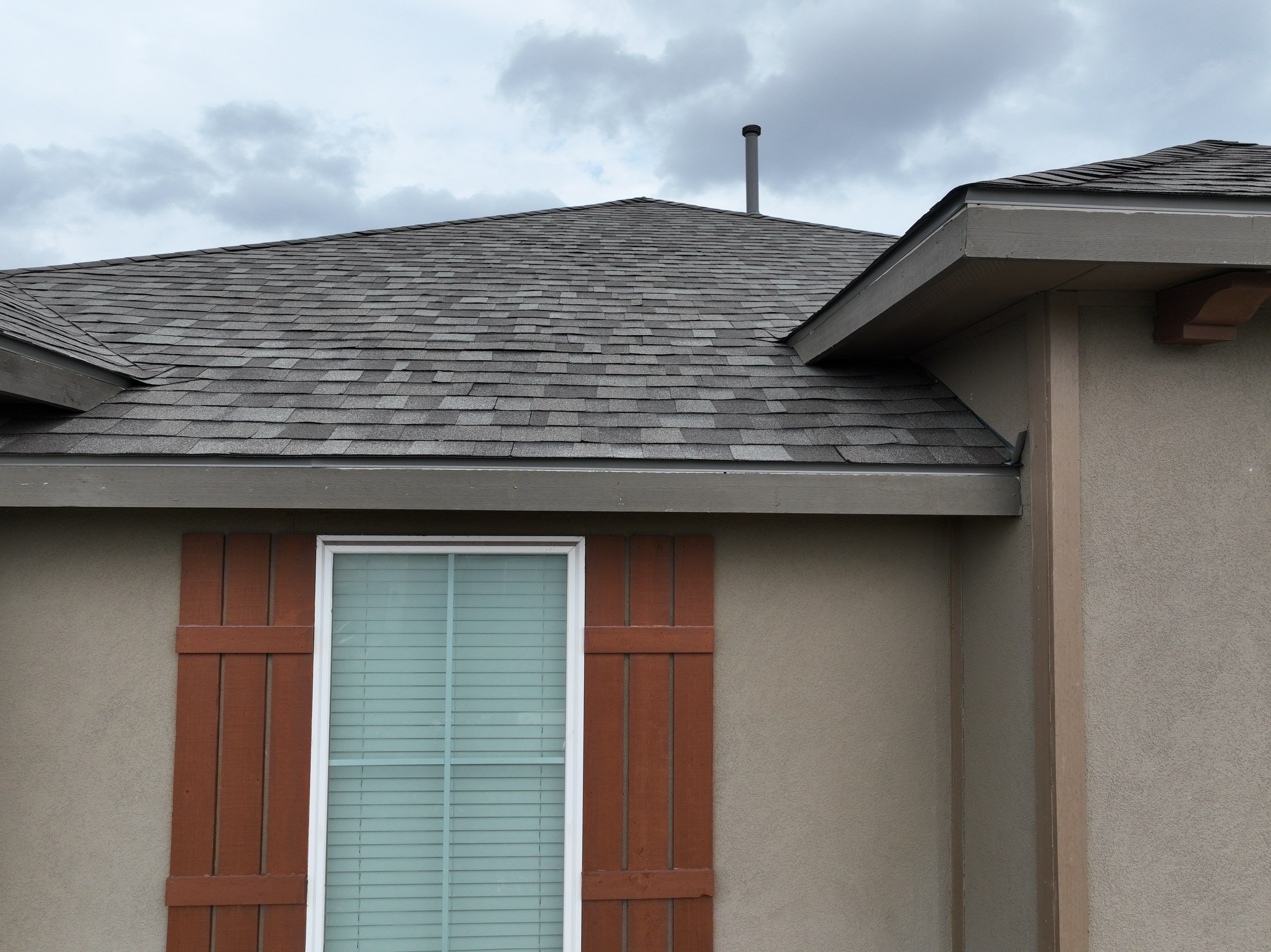 Residential Roofing Installation using Owens Corning 30 year Architectural Shingles by Premier Roofing and Contracting