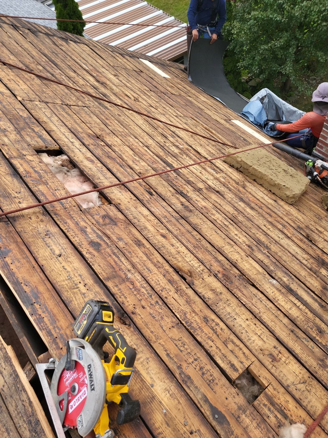 ATLAS PINNACLE COLOR: BURNT HICKORY DRIP EDGE: ROYAL BROWN by Eagle Eye Roofing