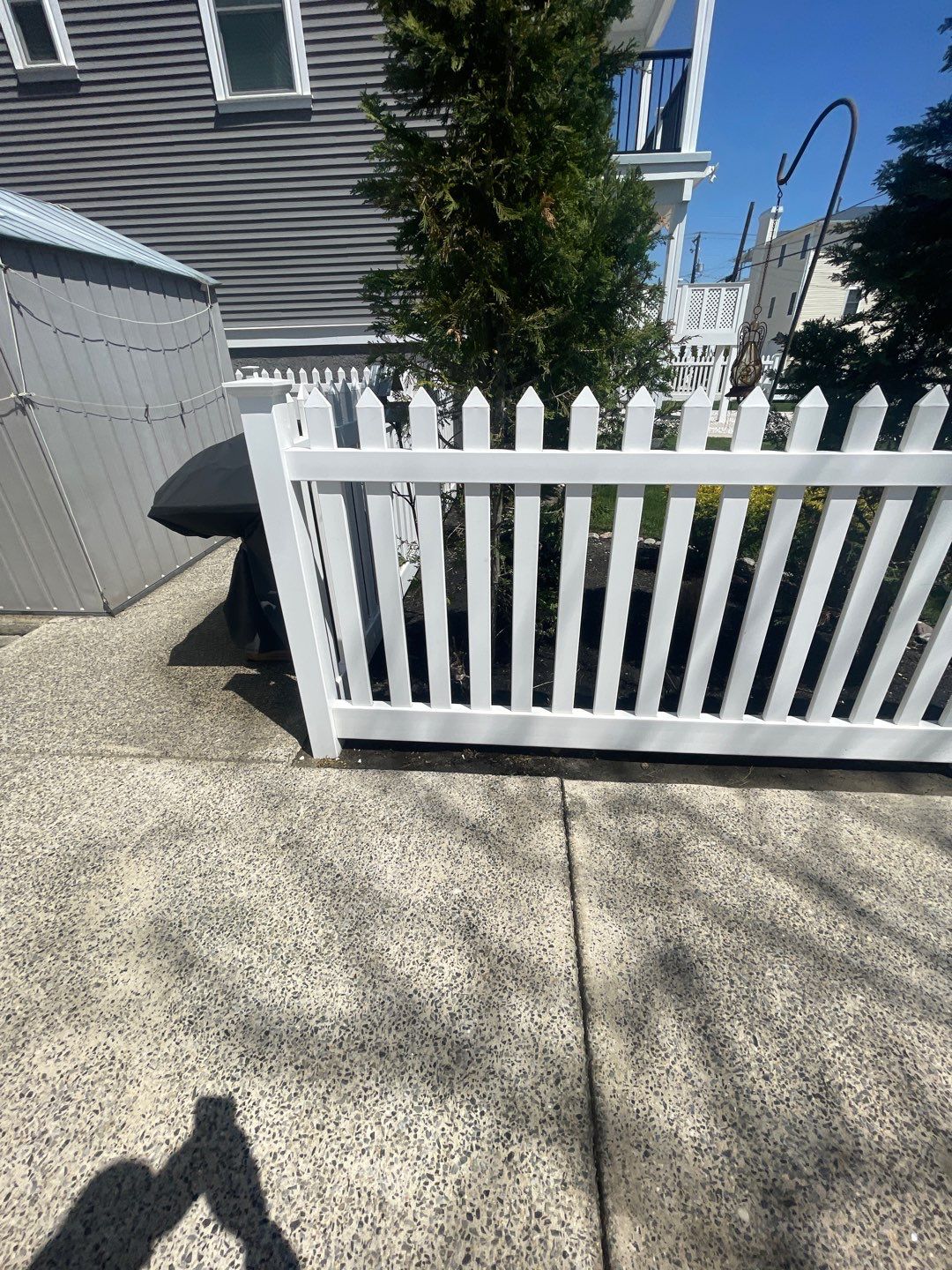 House Wash, Fence Cleaning & concrete Cleaning by SJ Exterior