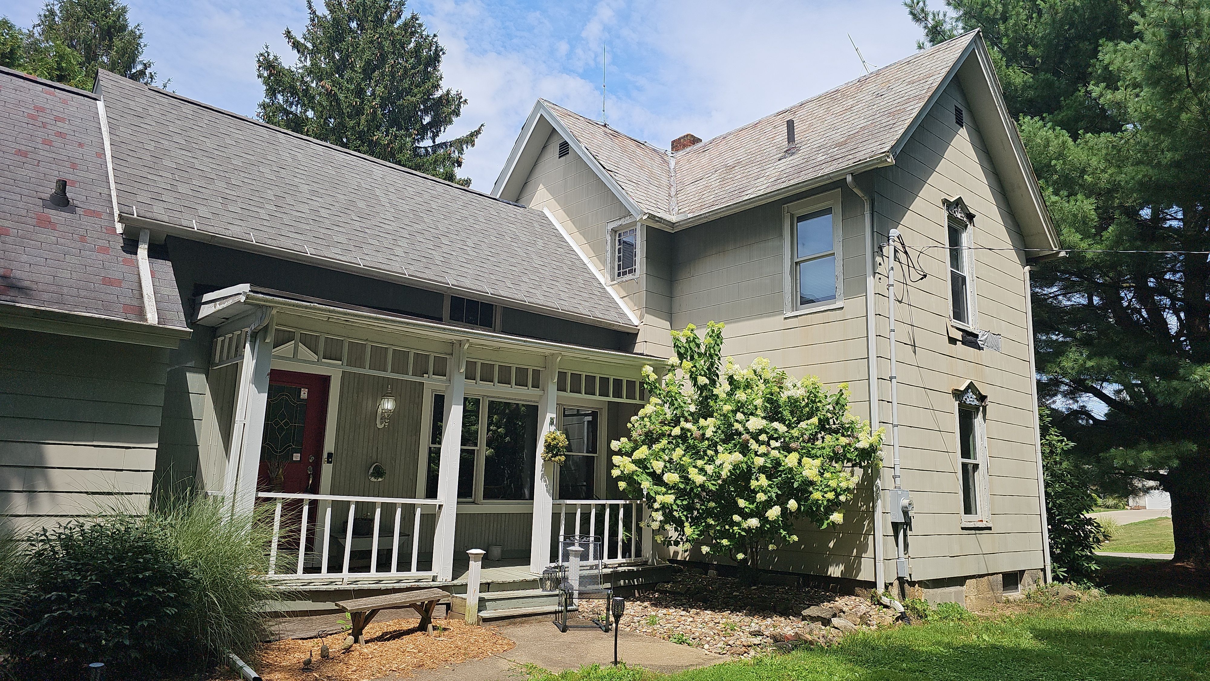 Atlas Pinnacle, Color, Coastal Granite, Drip Edge, Color, Black by Eagle Eye Roofing