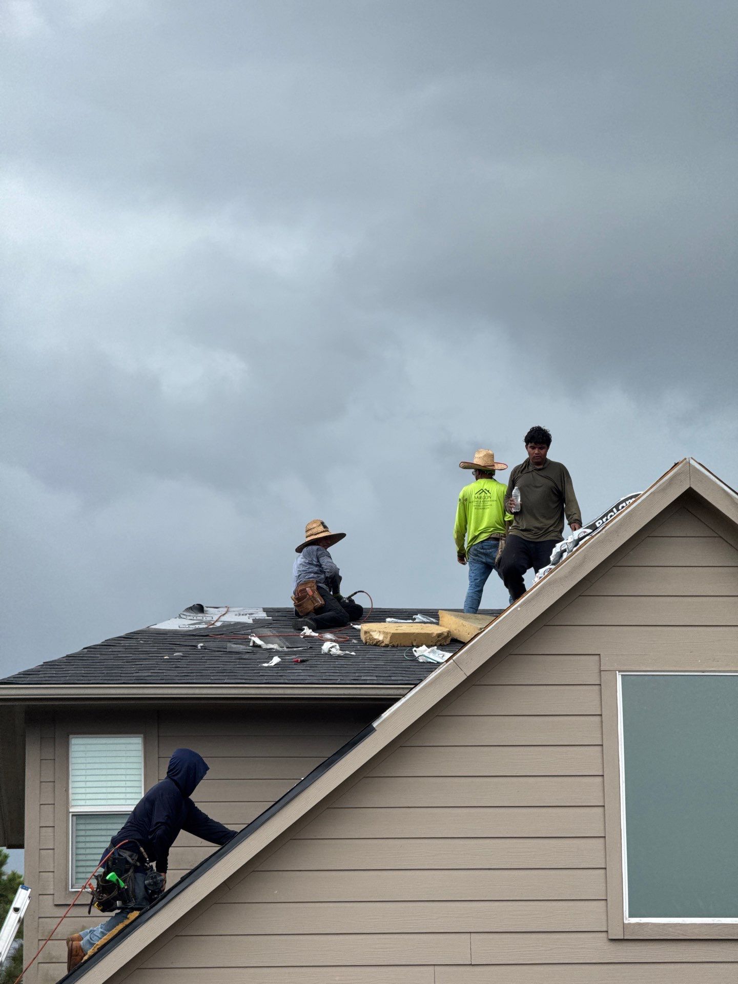 Residential Roof Replacement using ATLAS PROLAM BLACK SHADOW by Elite Roofing LLC