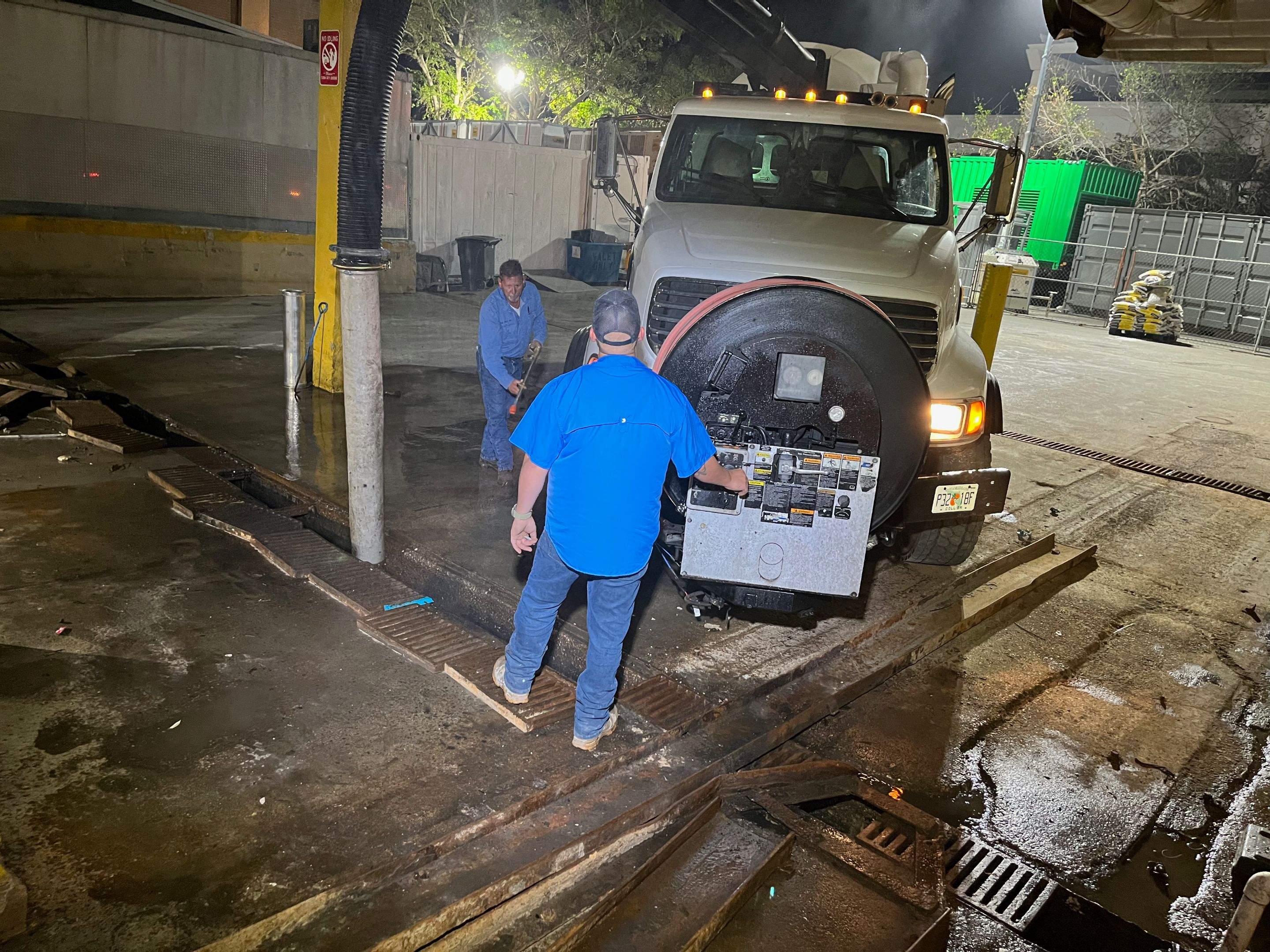 Ritz-Carlton NW Service Area Drain Cleaning by APS Power & Water