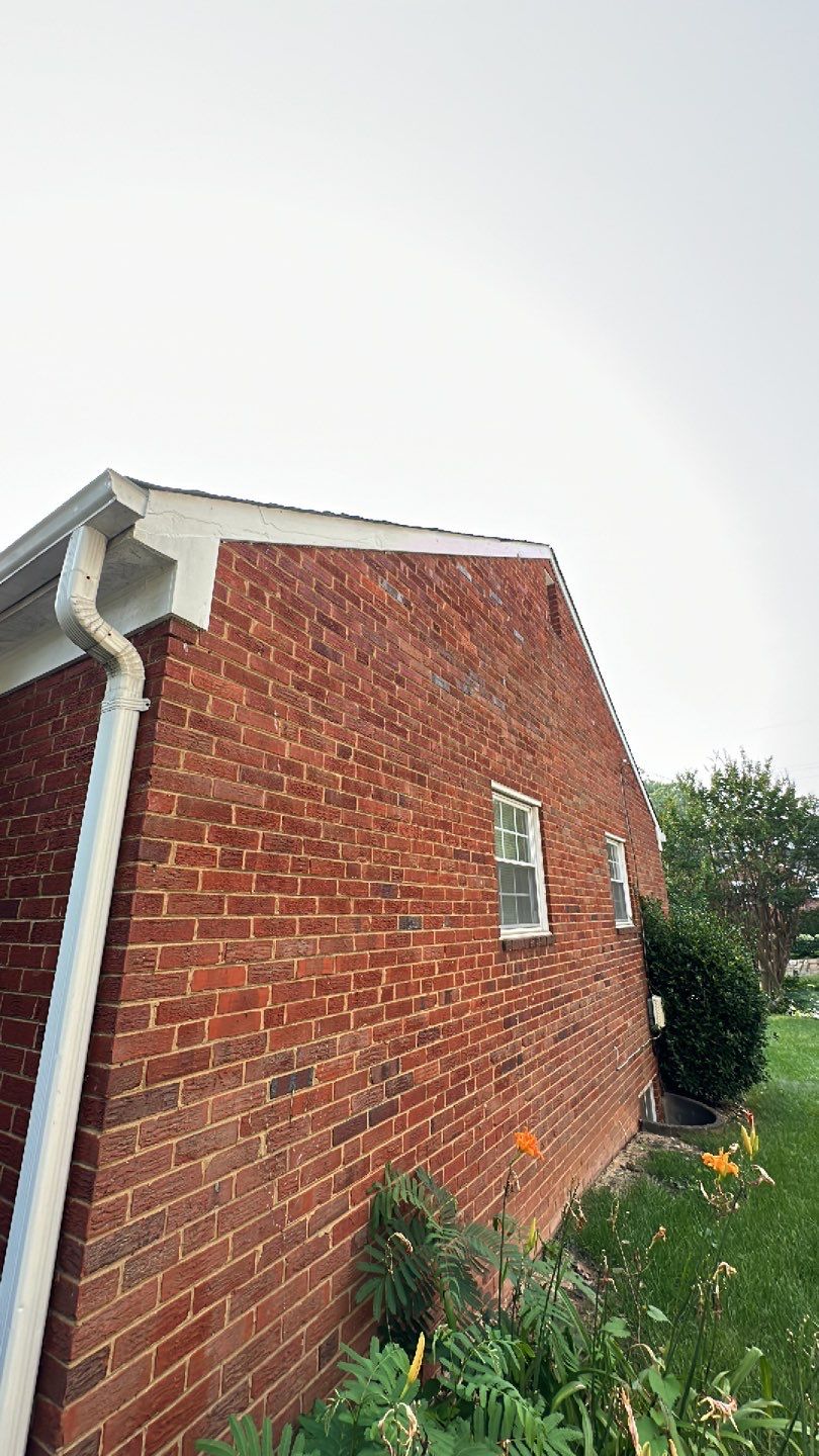 Arlington: CertainTeed Landmark Designer Shingles in Colonial Slate by RM Banning, Inc.