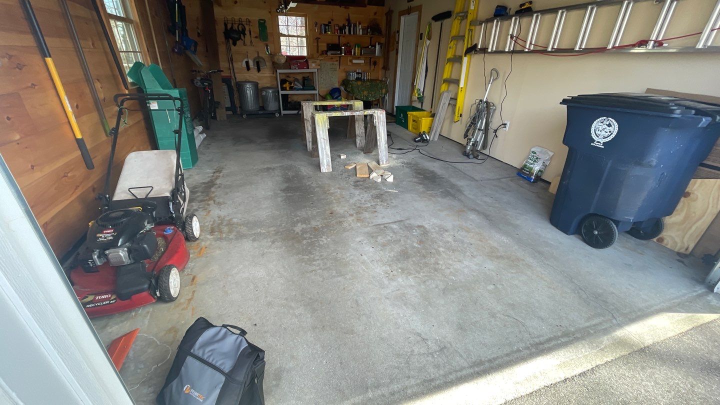 Garage in Nashua, NH 03063 by Symphony Concrete Coatings