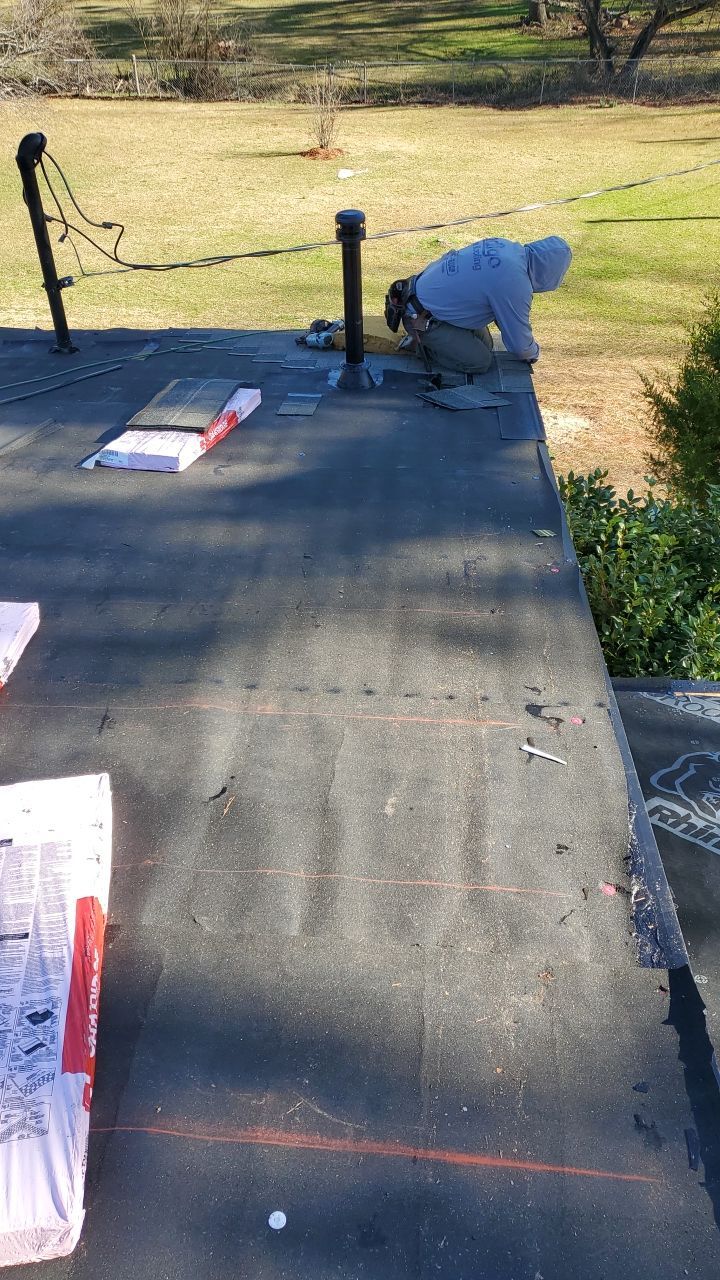 Residential Roofing Installation using Owens Corning Oakridge- Williamsburg Gray by Indigo State Roofing