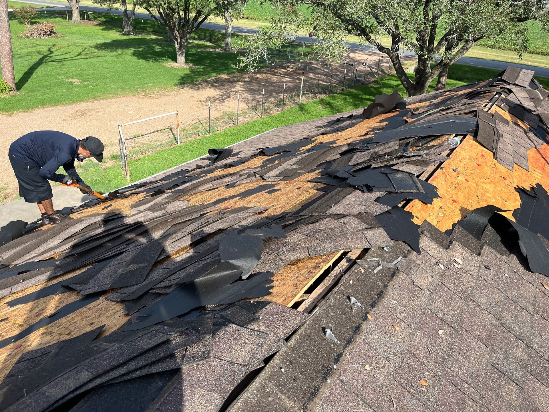 Residential Roofing Installation using Owen's Corning Duration (Lifetime) Shingles by Roof Repair Company