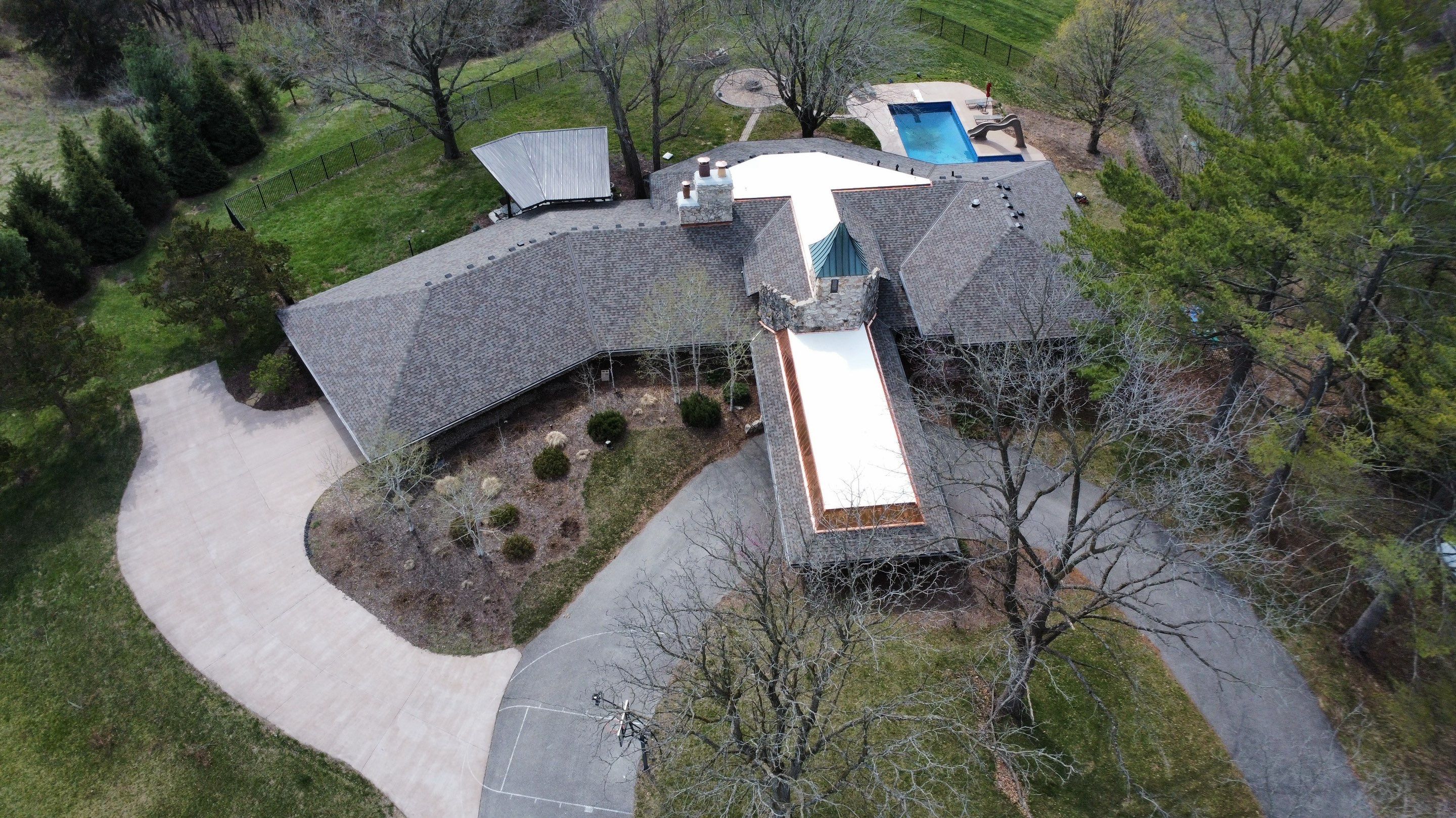 Residential Roofing Install - Atlas Pinnacle Pristine - Color Majestic Shake by Titan Commercial & Residential Roofing