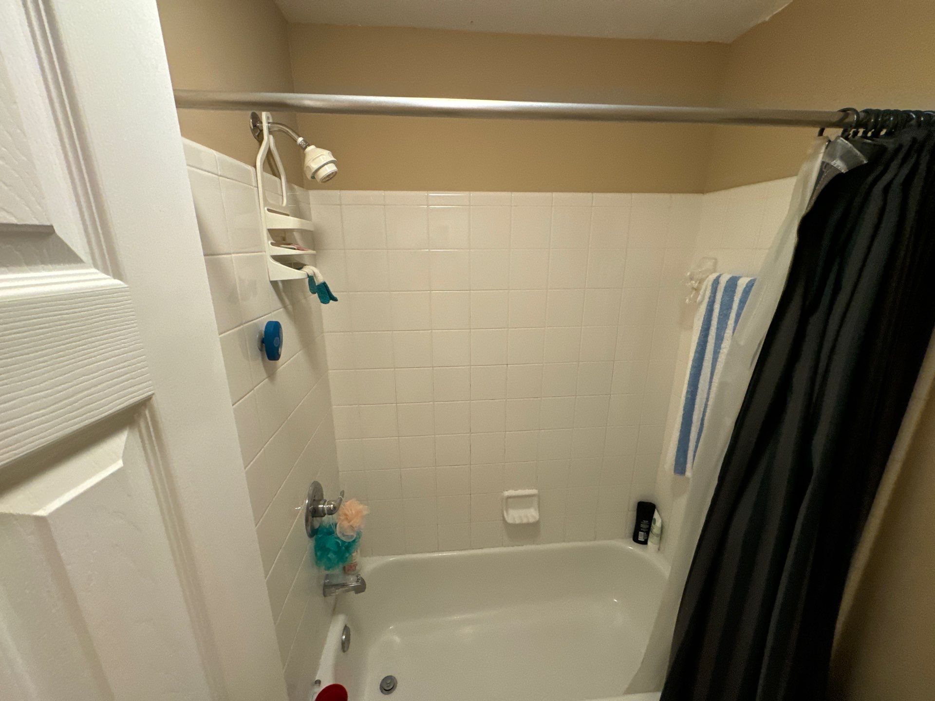 Jack and Jill bathroom renovation by Prudencio