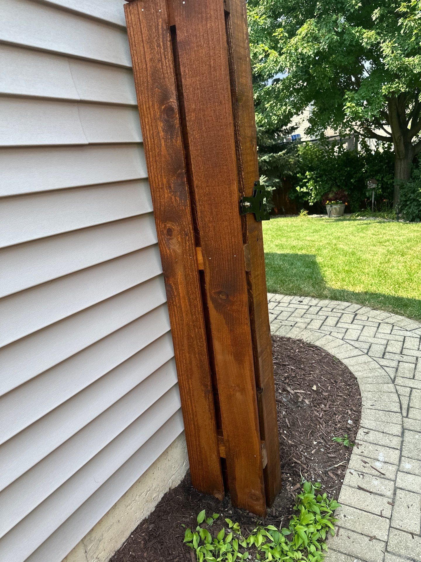 Dvorak Fence Staining by Two Brothers Residential Maintenance