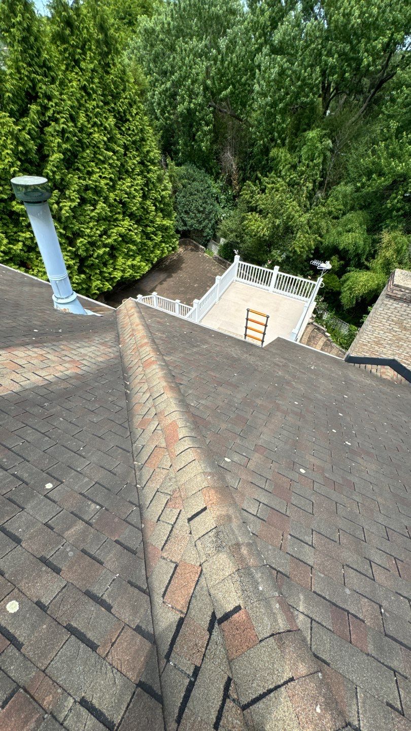 McLean: Residential Roof Installation with Landmark Pro Designer Shingles in Max Def Moire Black by RM Banning, Inc.