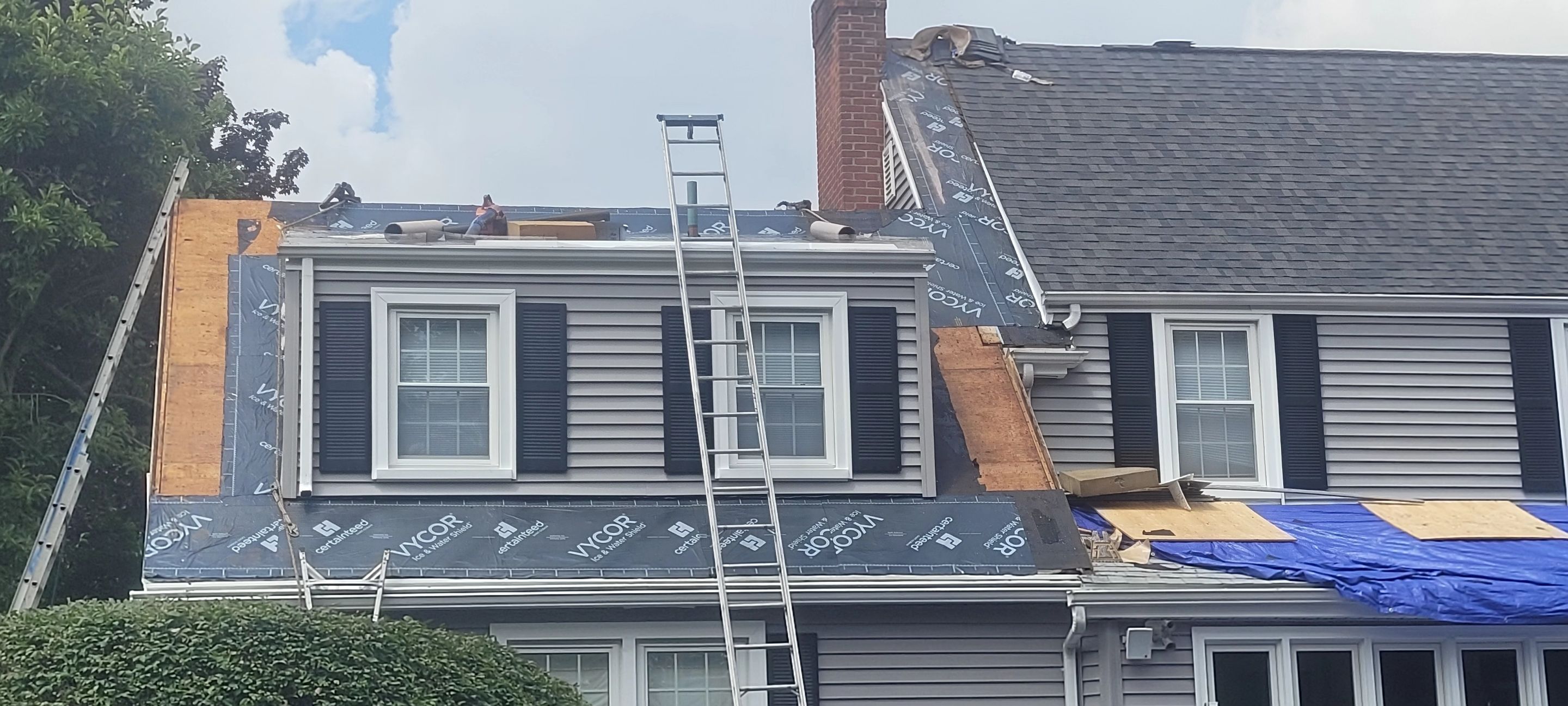 DiGIorgi ROofing & Siding INC new roof in Meriden, CT by DiGiorgi Roofing and Siding Inc