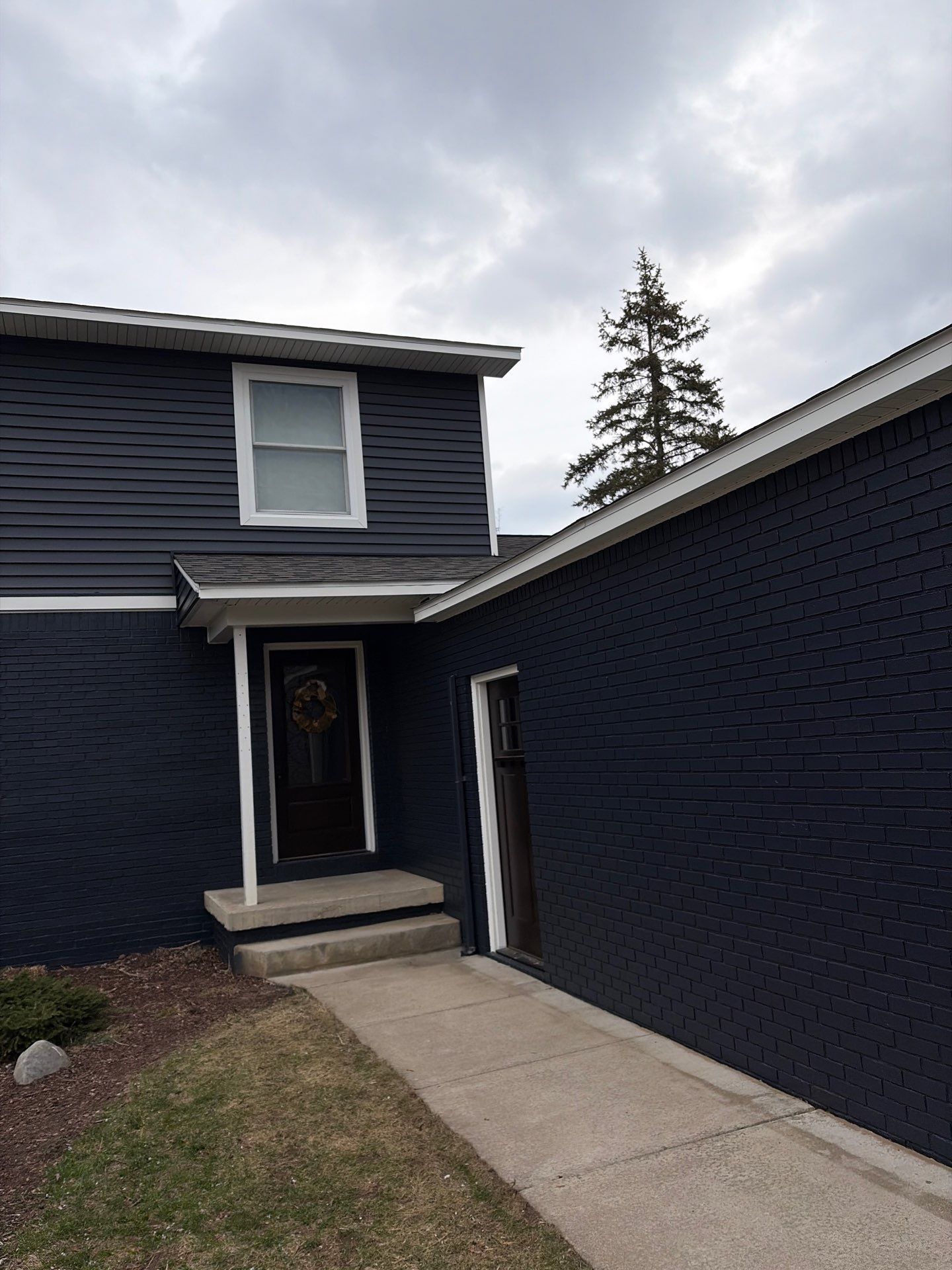 Siding Replacement using Alside Charter Oak D4.5" by 180 Contractors