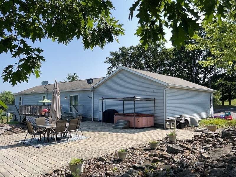Dundee, Ohio Shingle Roof, Siding, Stone and Deck Installation by Pine Ridge Roofing LLC
