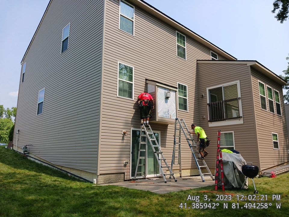 Residential Roof Replacement using CertainTeed Grand Manor by Absolute Roofing and Construction