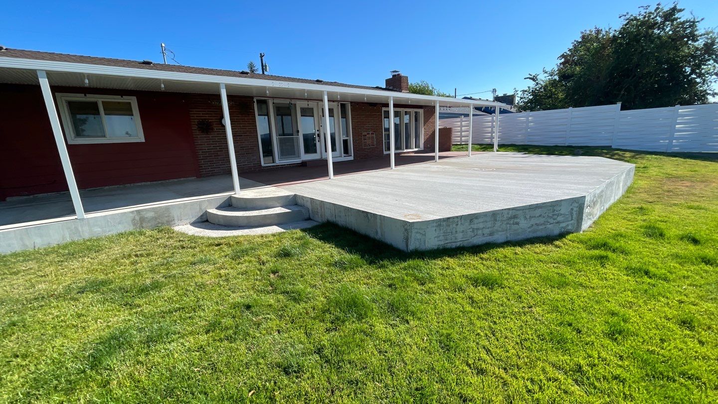 Patio Transformation using Echo 1/4" Chip by Croc Coatings, LLC