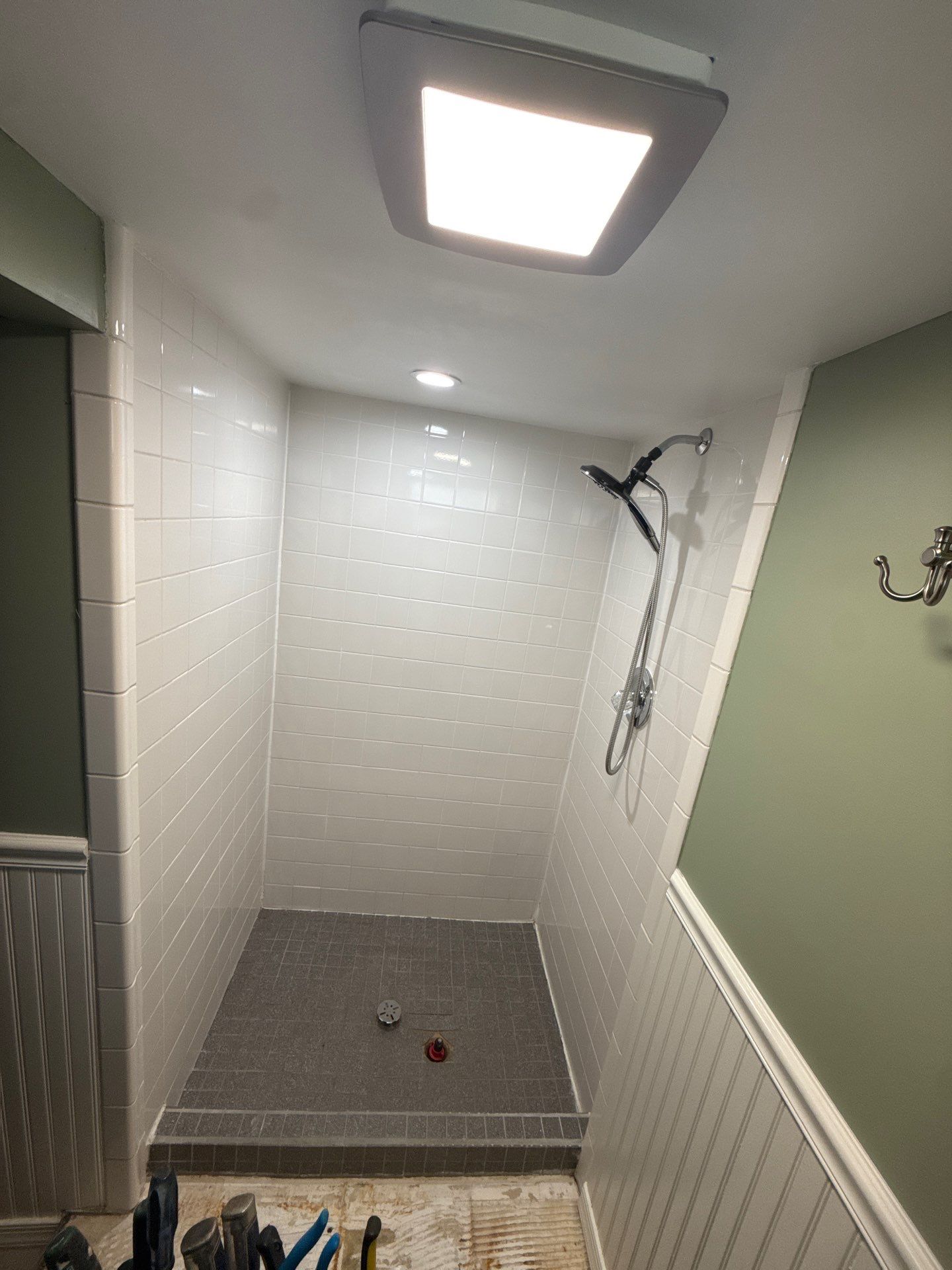 Jacuzzi Bath & Shower Remodel With Marbled Wall Panels in Sault Sainte Marie by Rainbow Seamless Systems